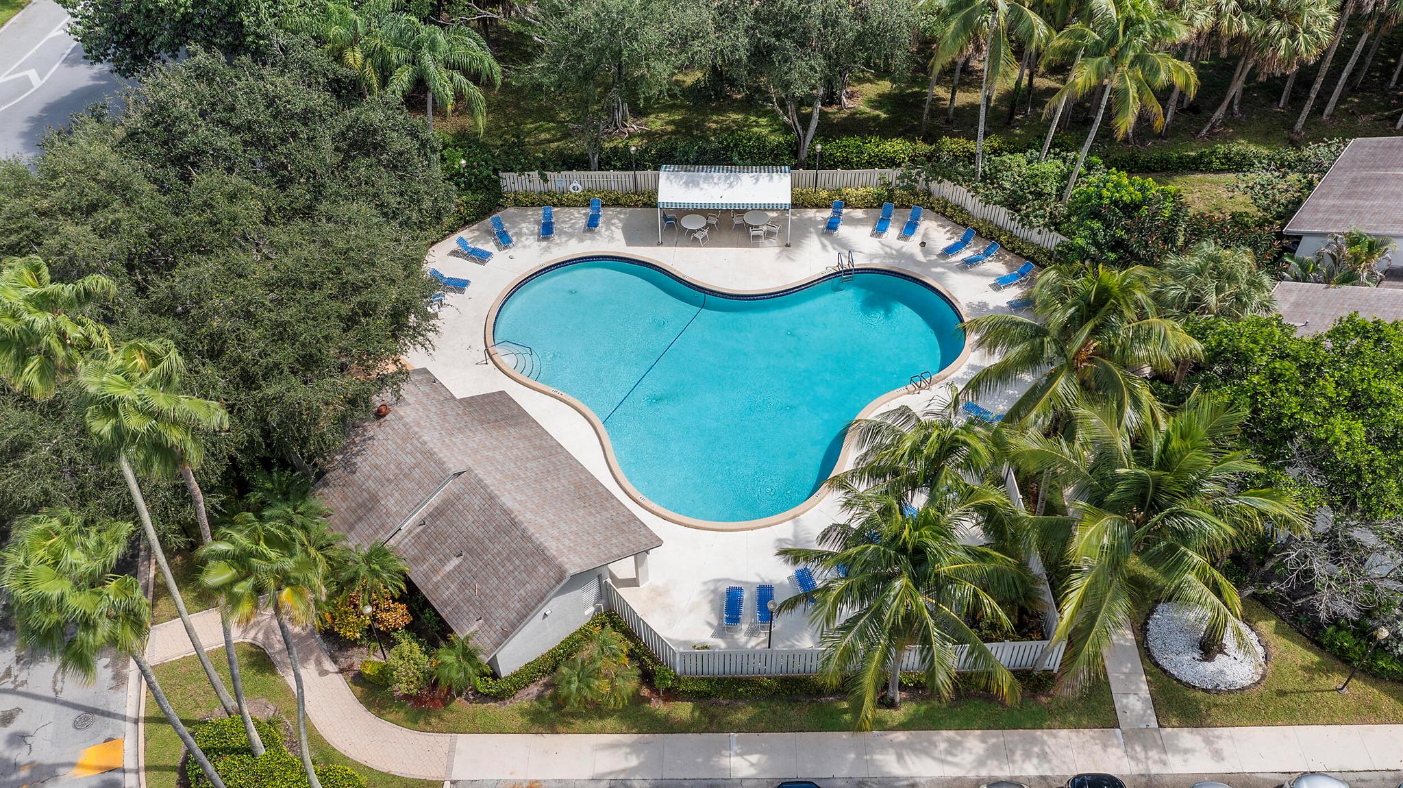 BAYWOOD VILLAGE II-C COND - Residential