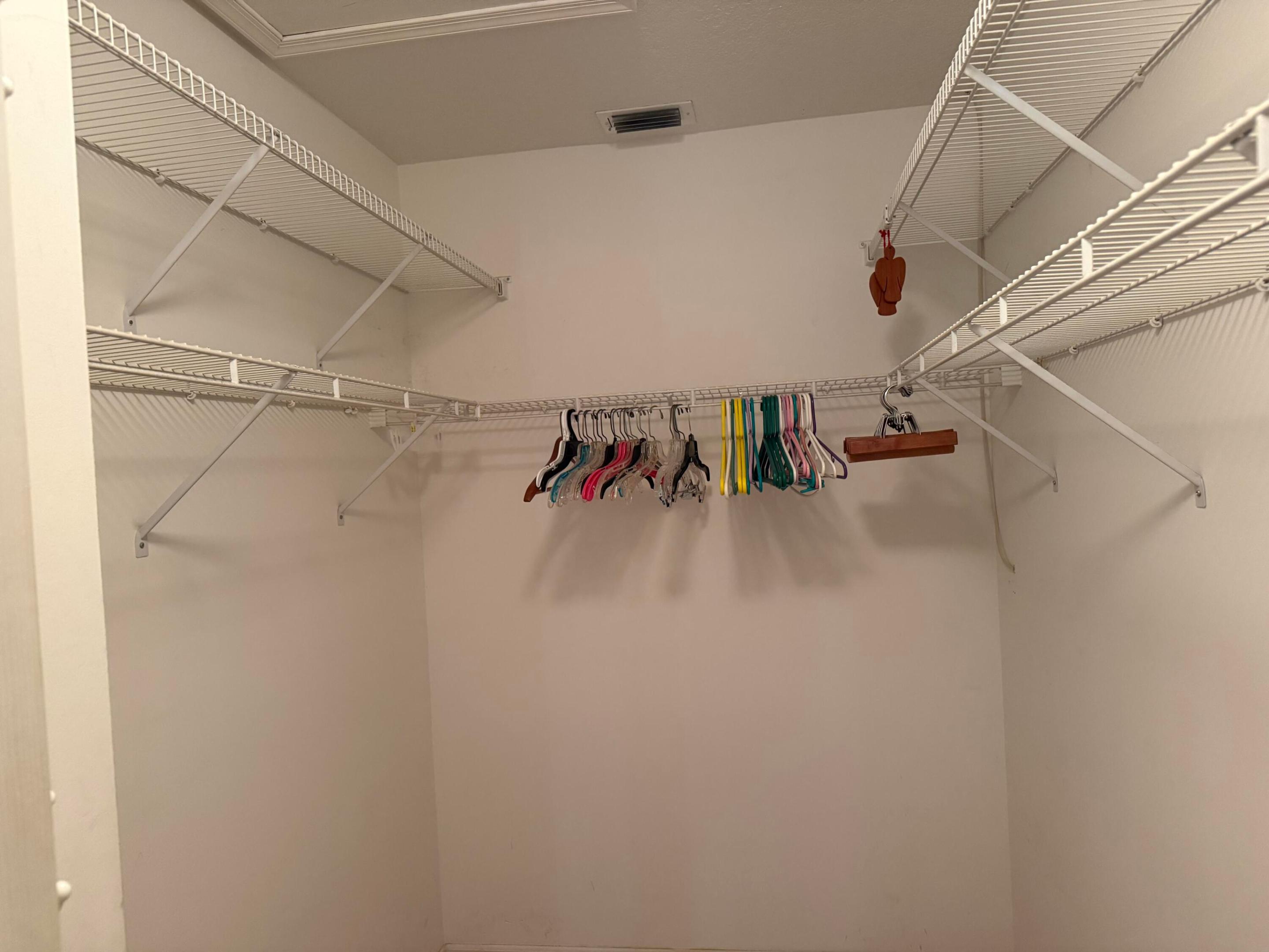 Kings Isle - Residential