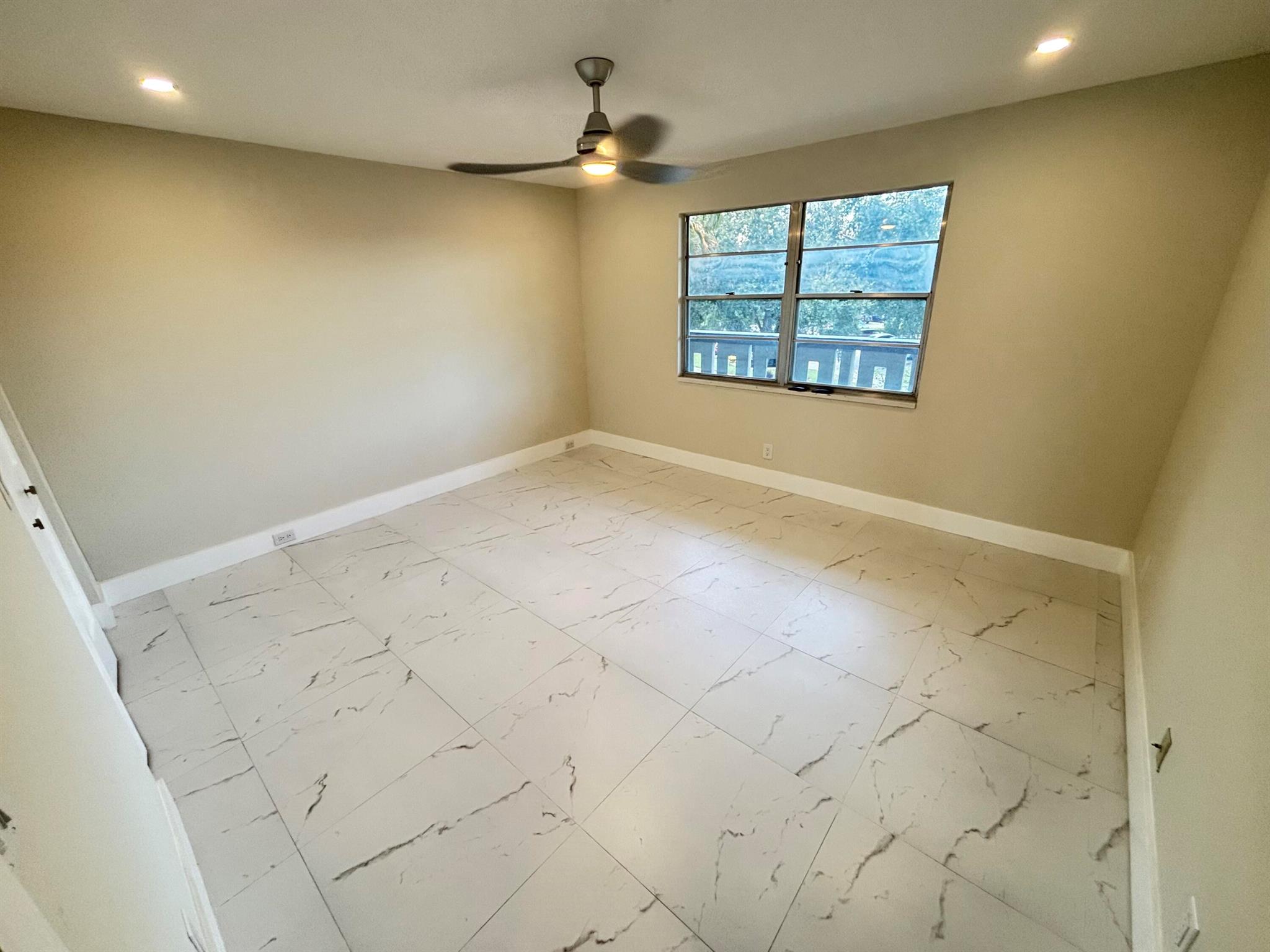 3005 Portofino Isle F3