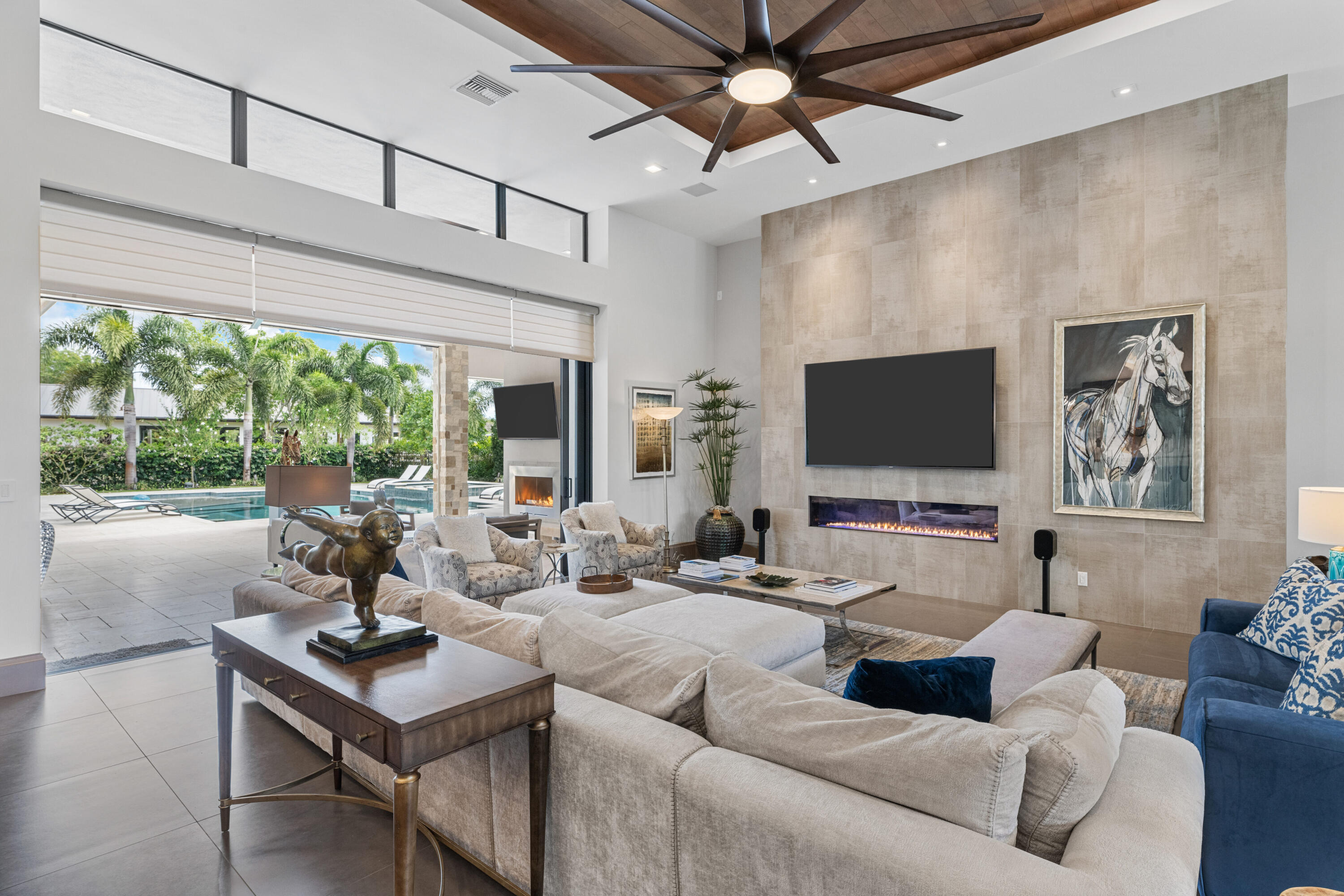 SADDLE TRAIL PARK OF WELLINGTON - Residential