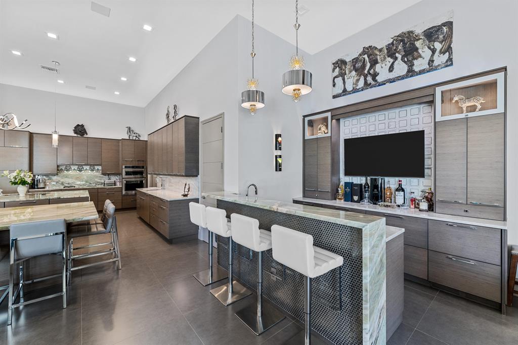 SADDLE TRAIL PARK OF WELLINGTON - Residential