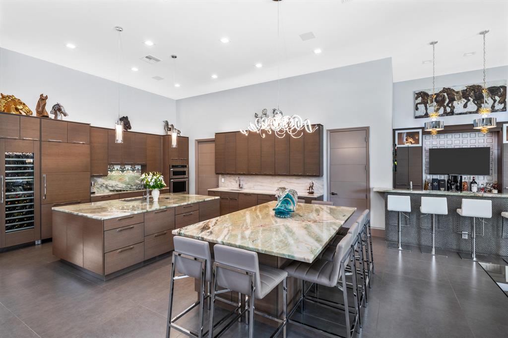 SADDLE TRAIL PARK OF WELLINGTON - Residential