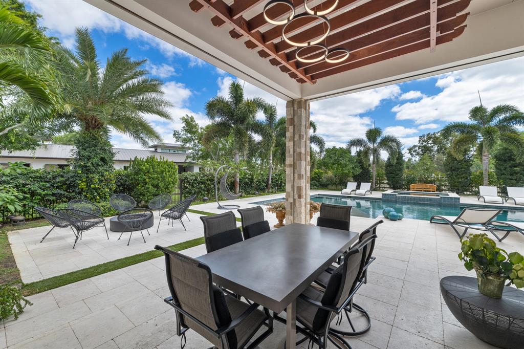 SADDLE TRAIL PARK OF WELLINGTON - Residential