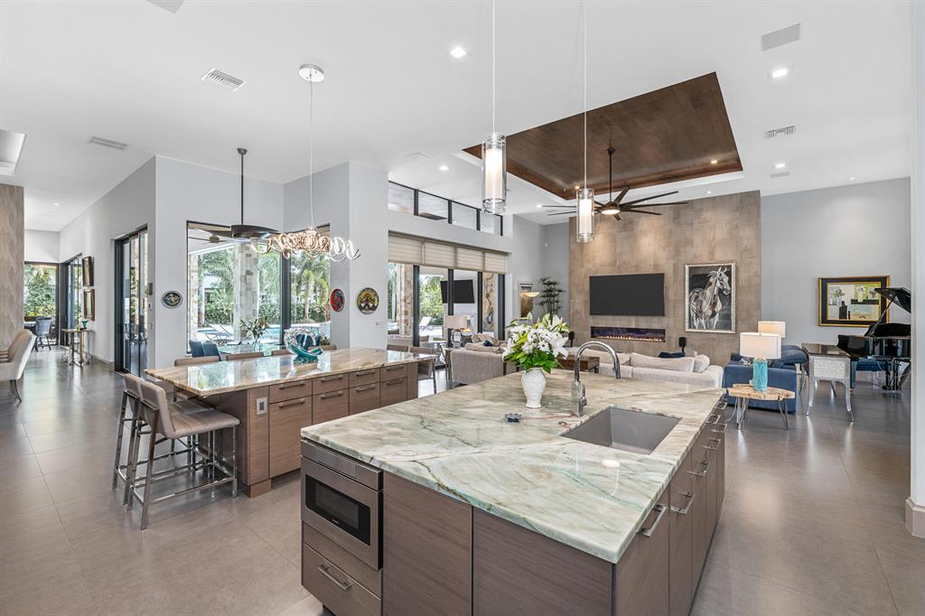 SADDLE TRAIL PARK OF WELLINGTON - Residential