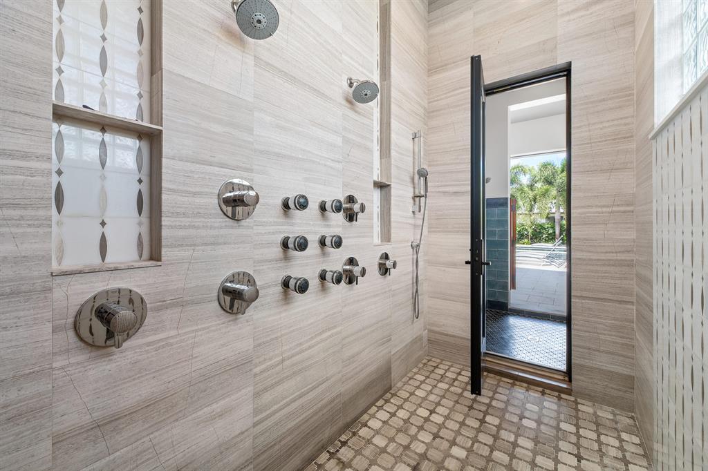 SADDLE TRAIL PARK OF WELLINGTON - Residential