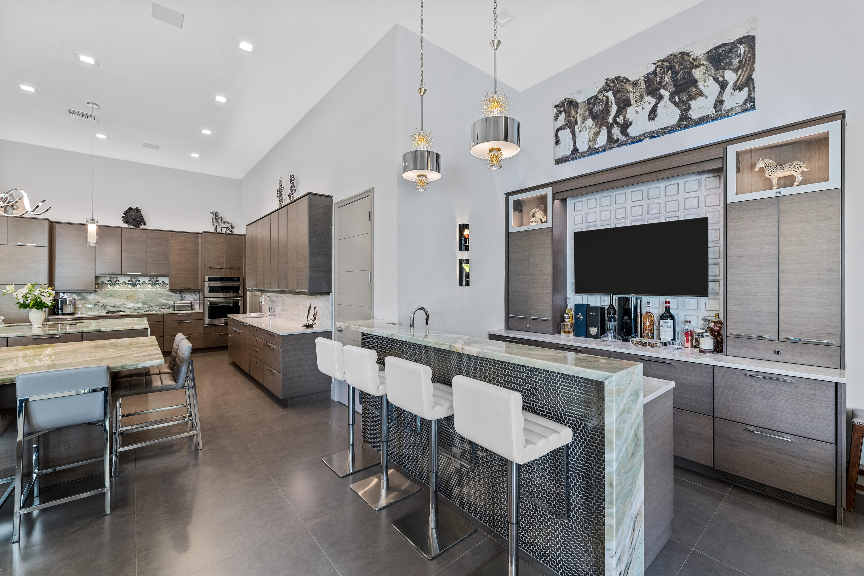 SADDLE TRAIL PARK OF WELLINGTON - Residential