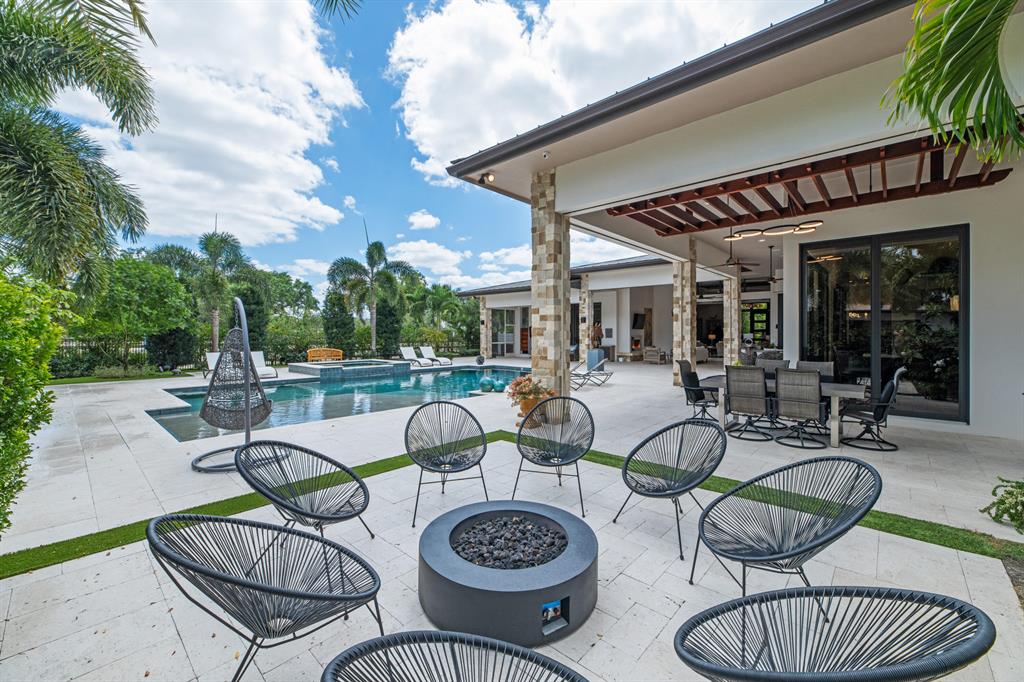 SADDLE TRAIL PARK OF WELLINGTON - Residential