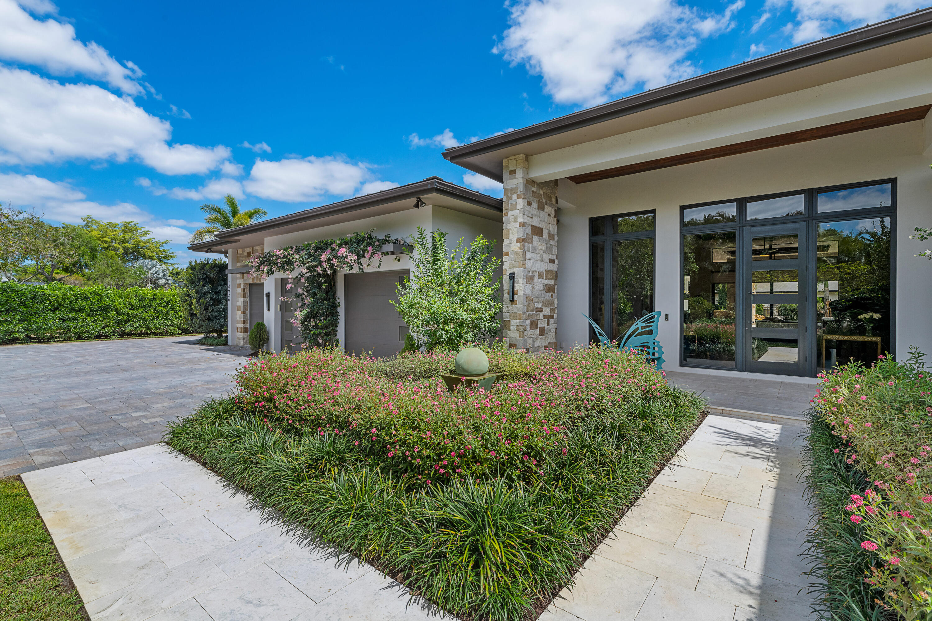 SADDLE TRAIL PARK OF WELLINGTON - Residential