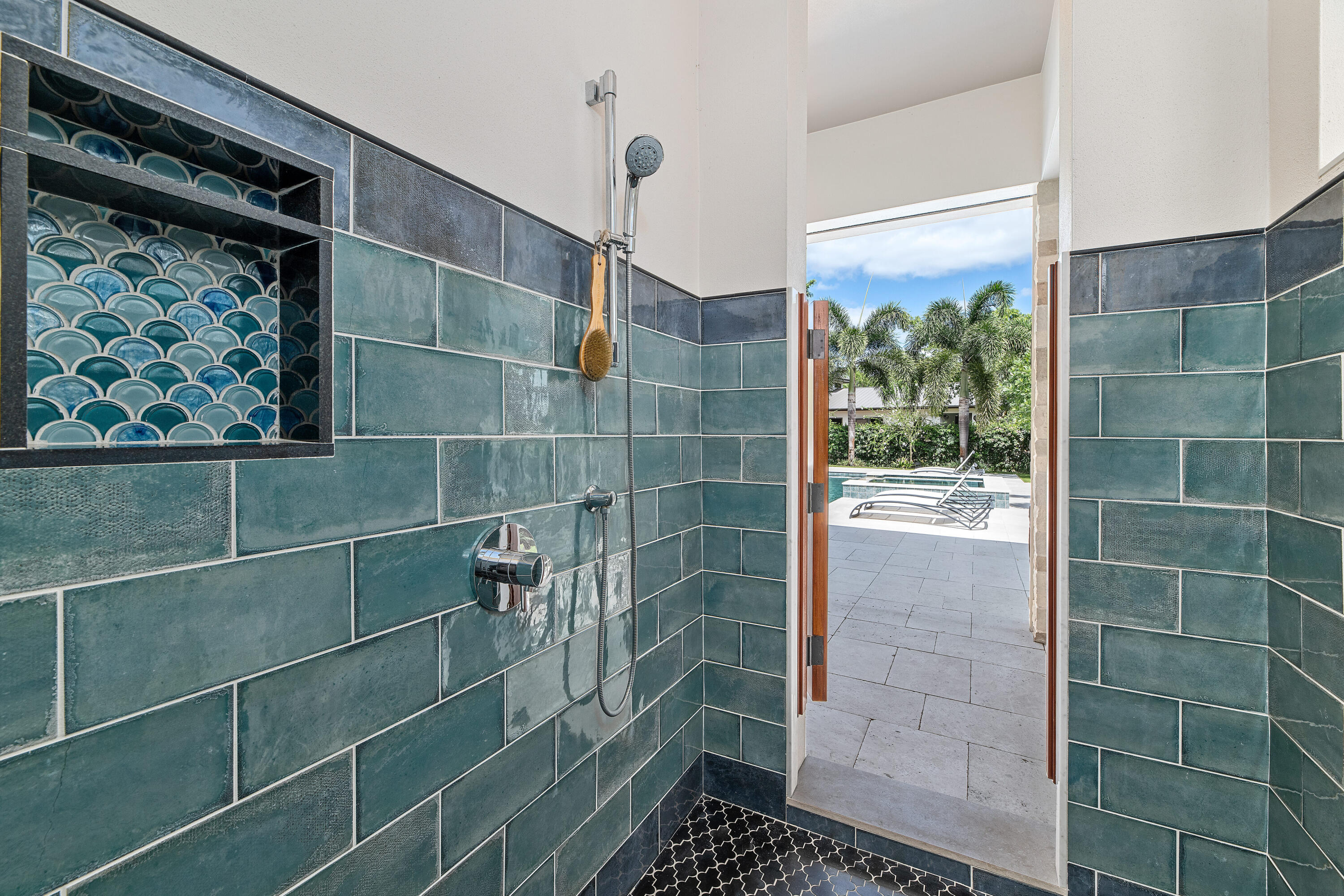 SADDLE TRAIL PARK OF WELLINGTON - Residential