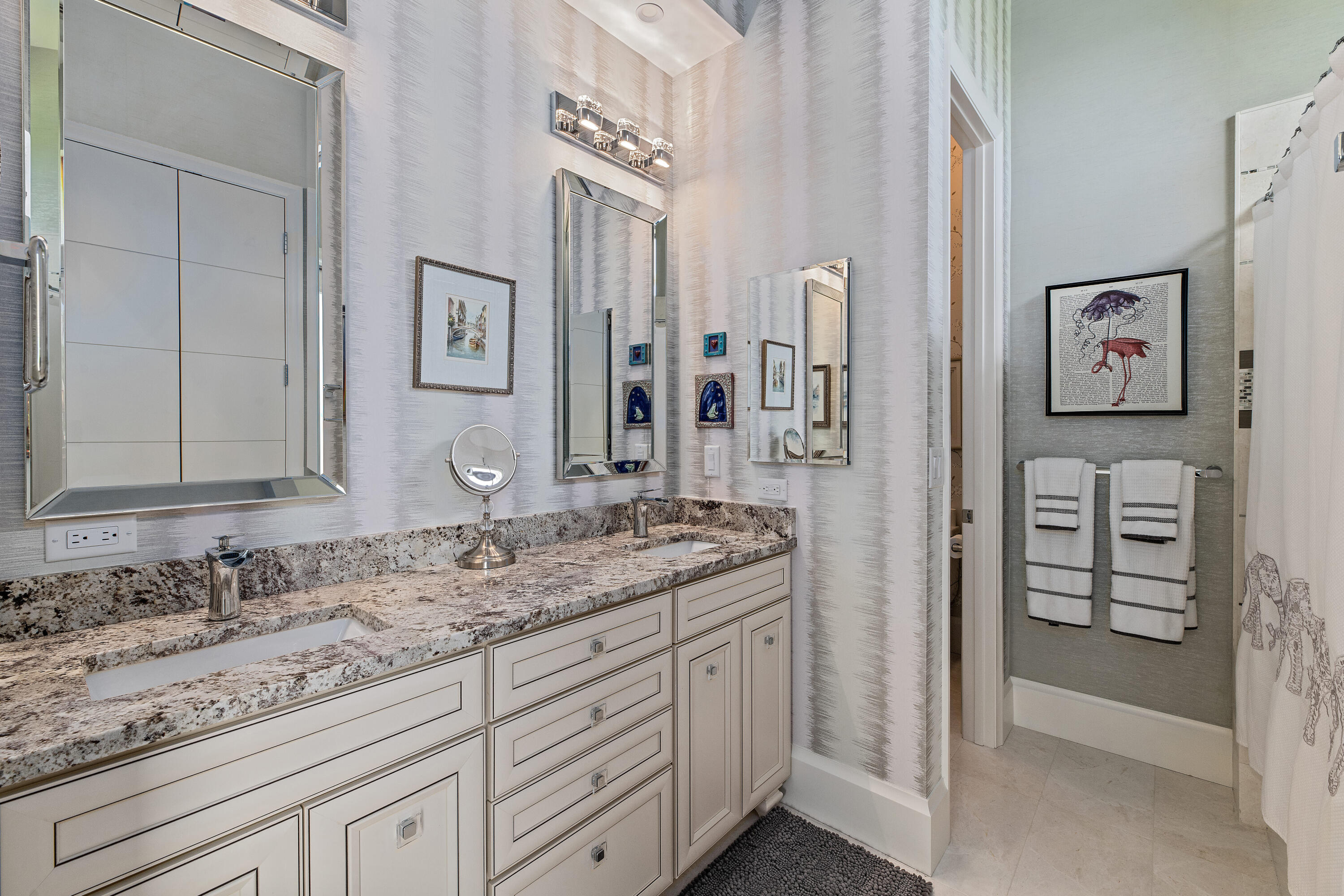 SADDLE TRAIL PARK OF WELLINGTON - Residential