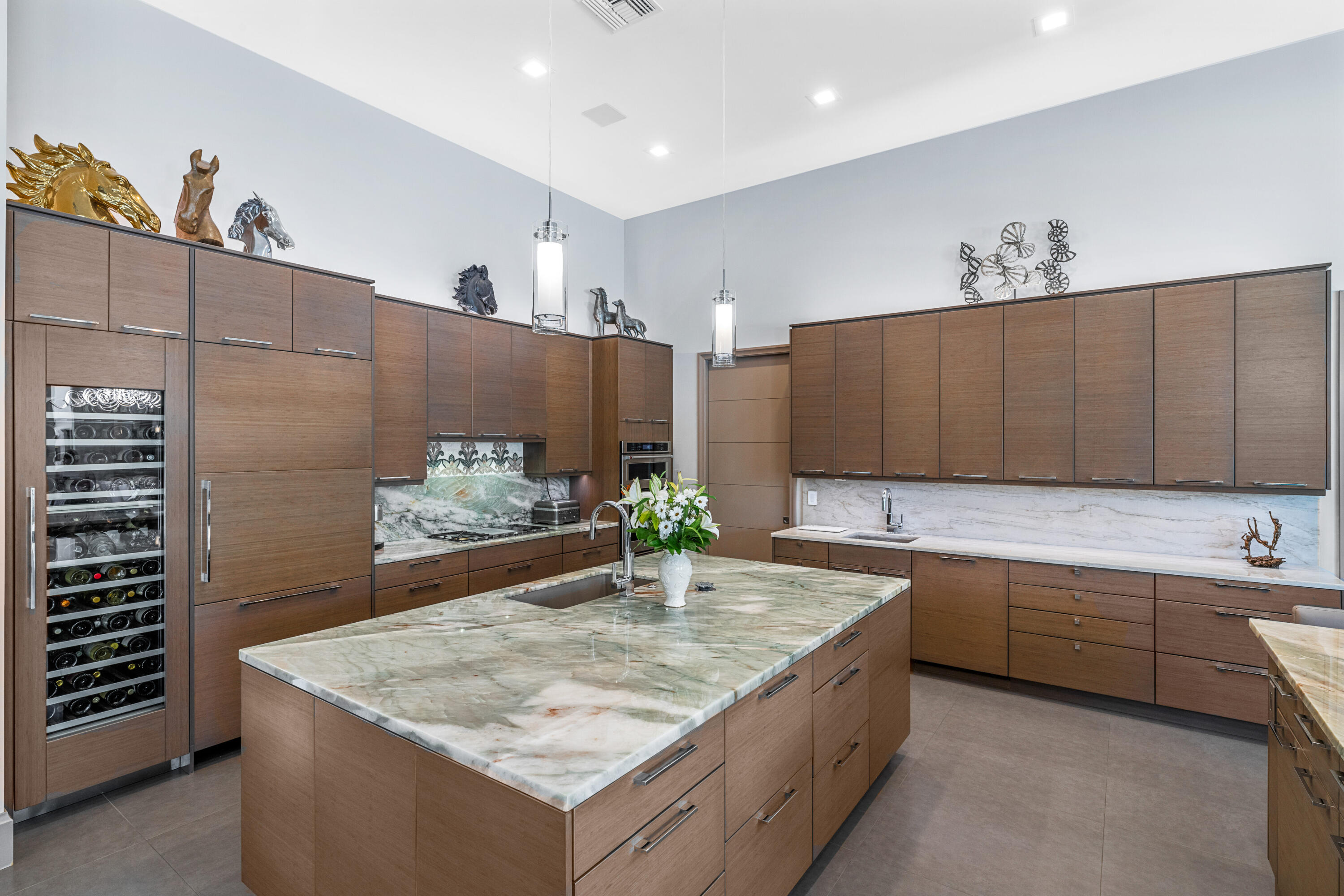 SADDLE TRAIL PARK OF WELLINGTON - Residential