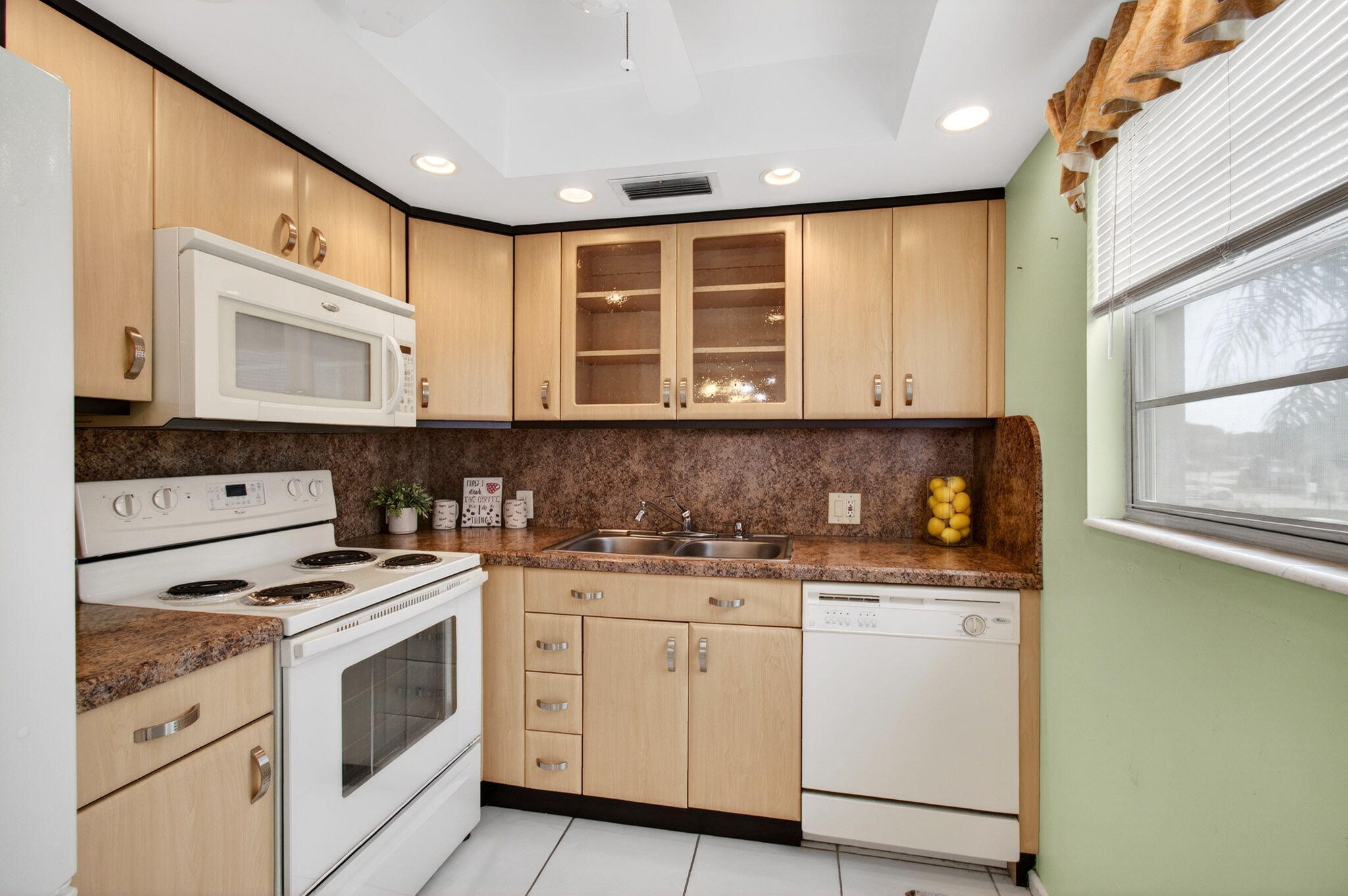 SUFFOLK/ CENTURY VILLAGE - Residential