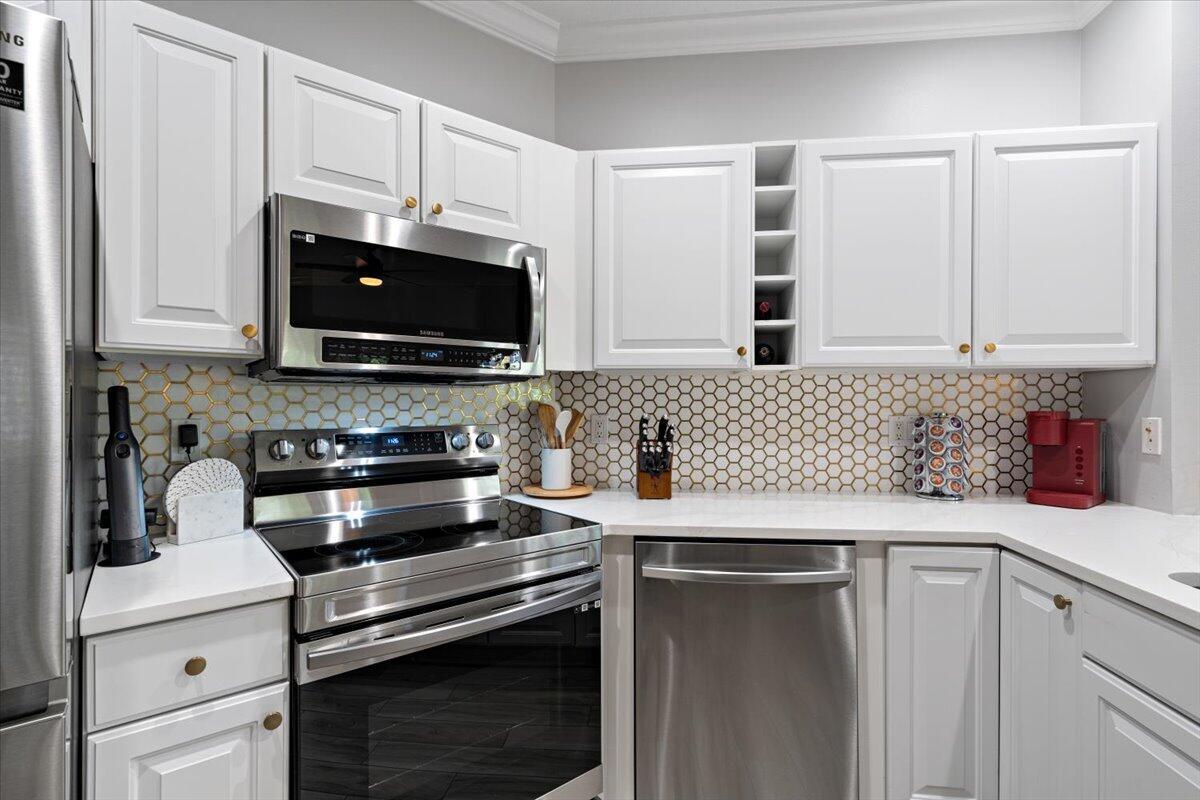 CASTLE PINES CONDOMINIUM - Residential