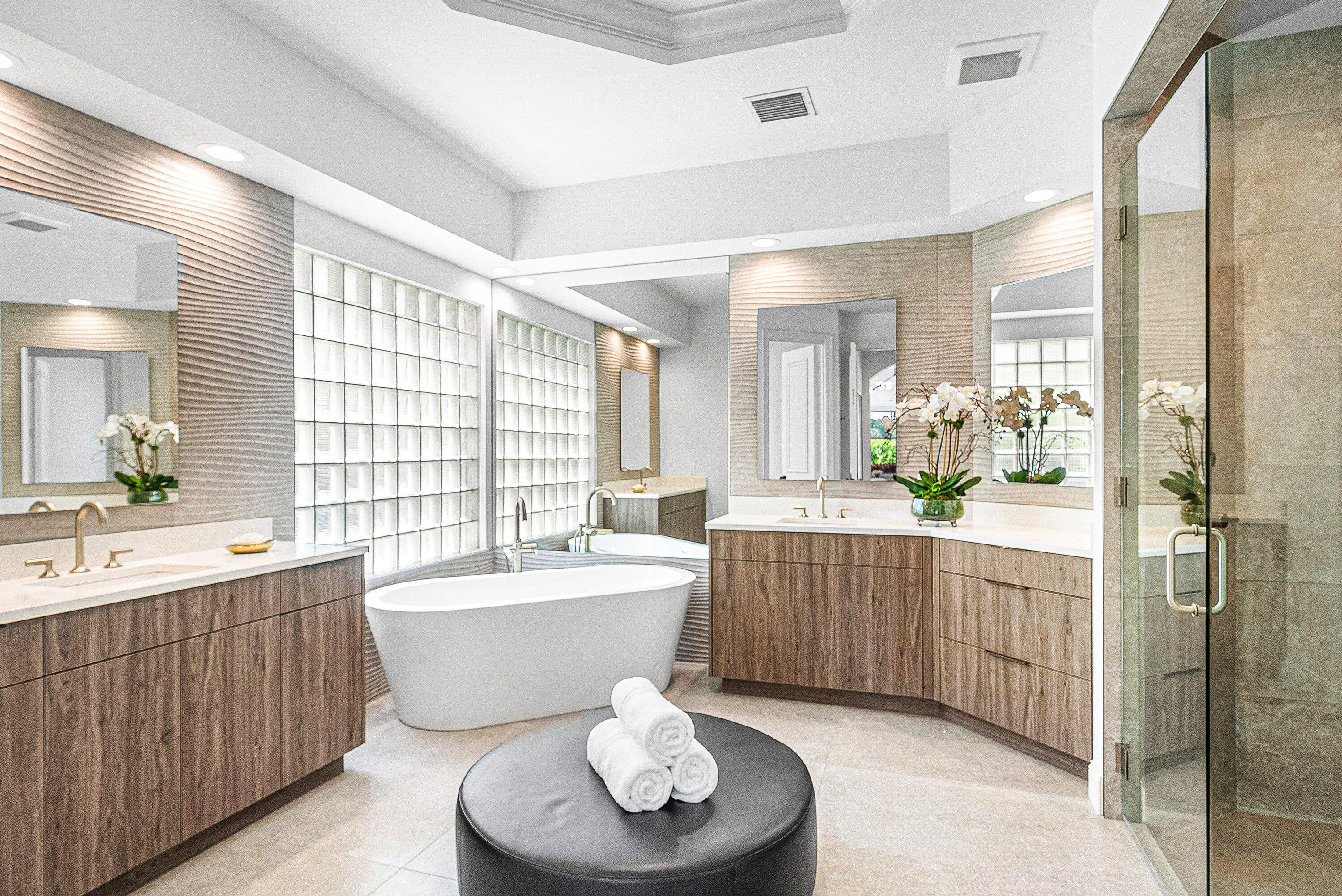 BRISTOL POINTE - Residential