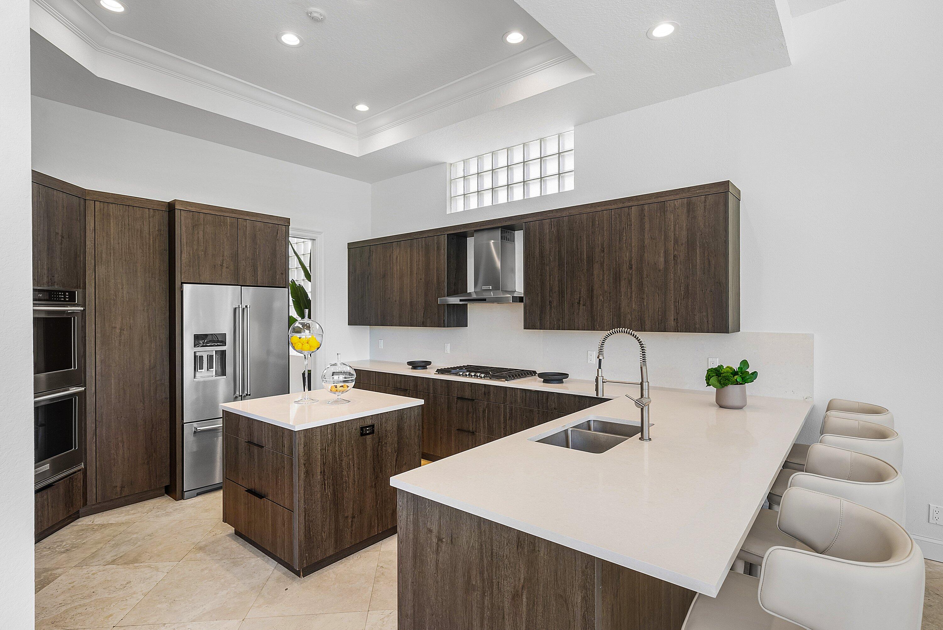 16032 Bristol Isle Way