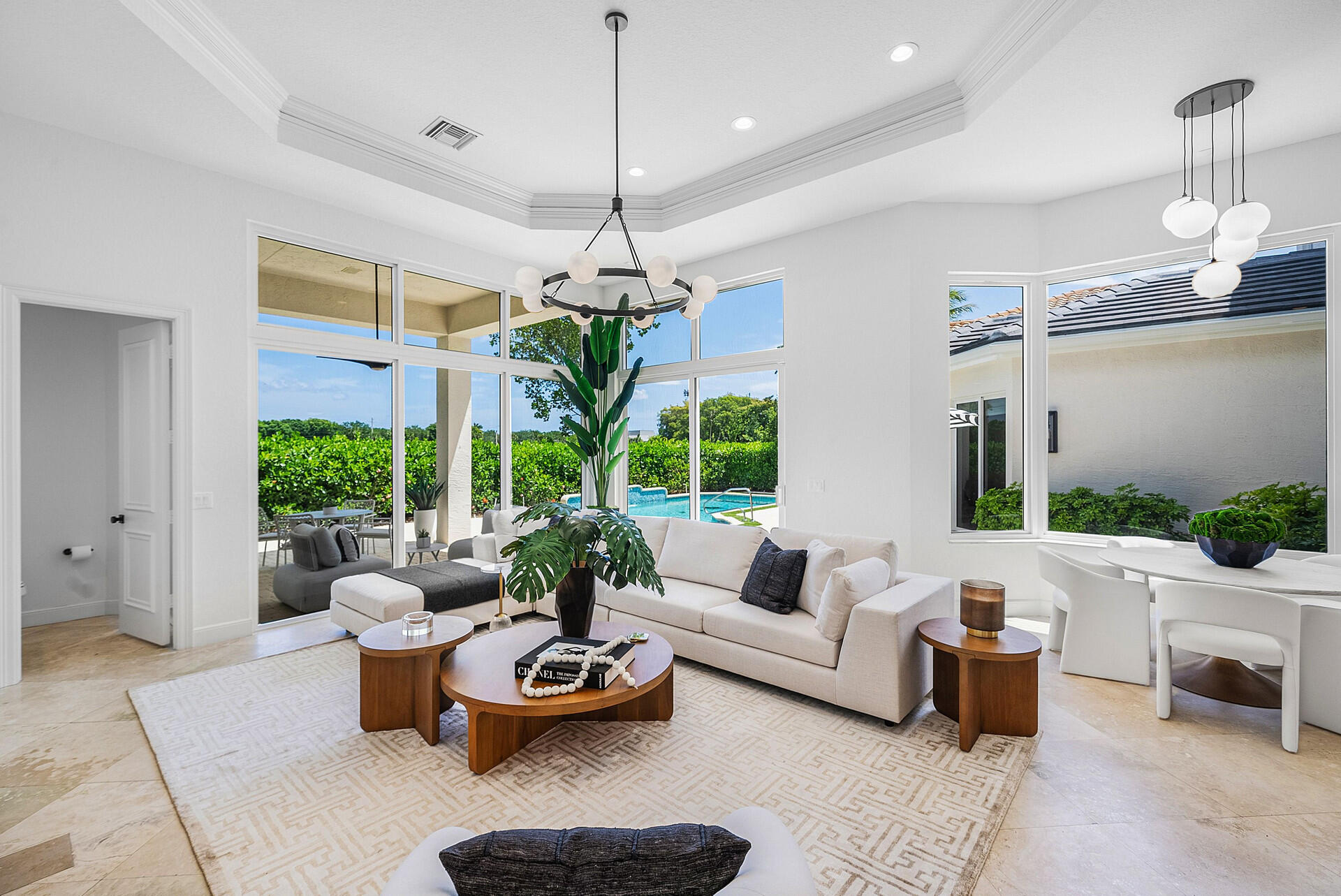 BRISTOL POINTE - Residential