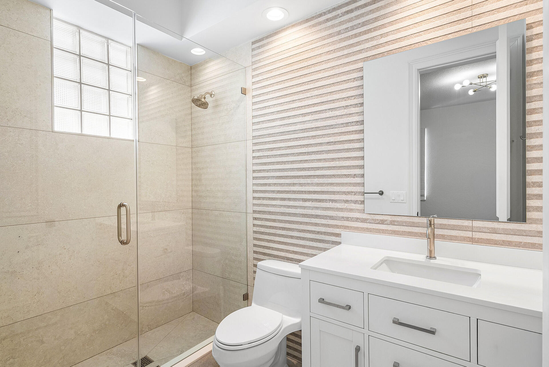 BRISTOL POINTE - Residential