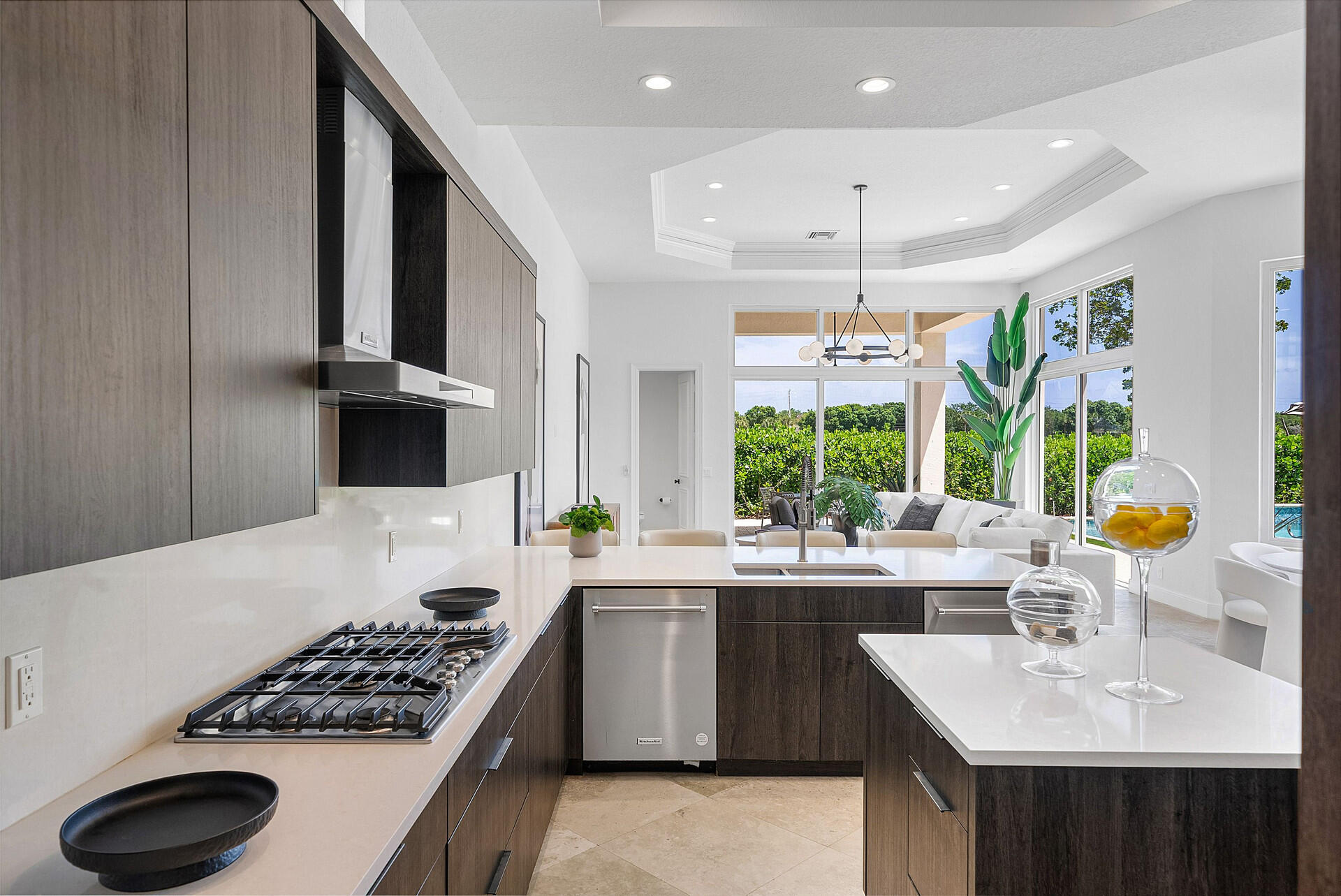 BRISTOL POINTE - Residential