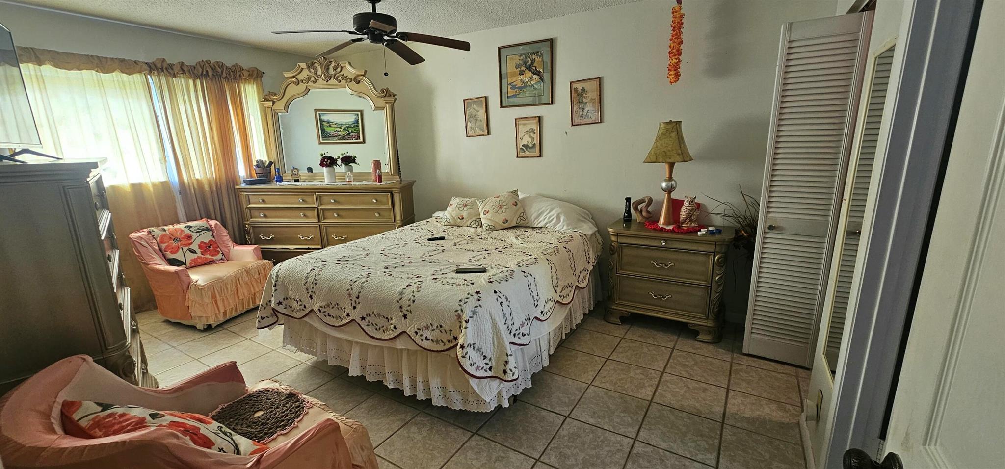 LAKESIDE VILLAGE COND NO - Residential