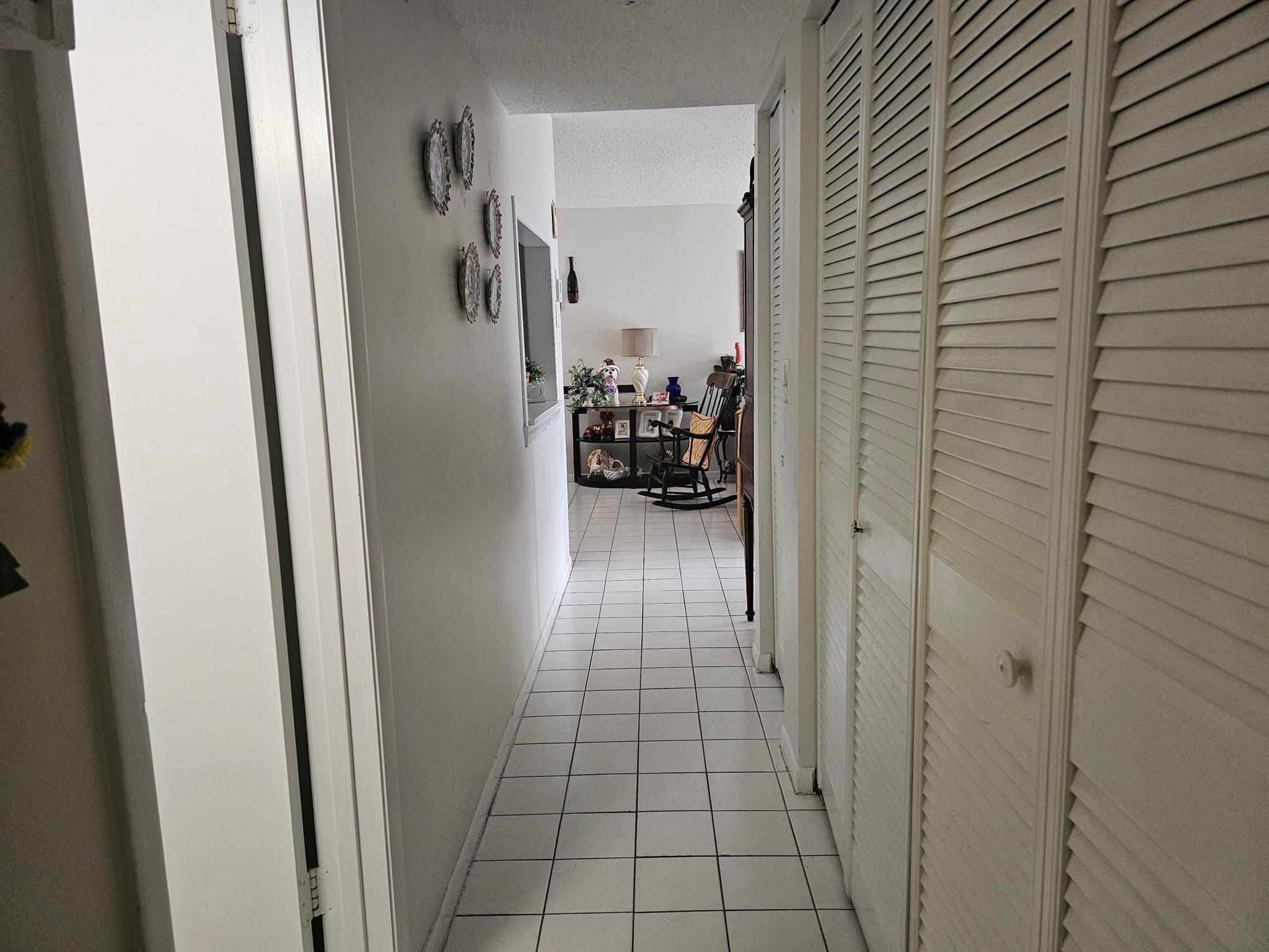 LAKESIDE VILLAGE COND NO - Residential