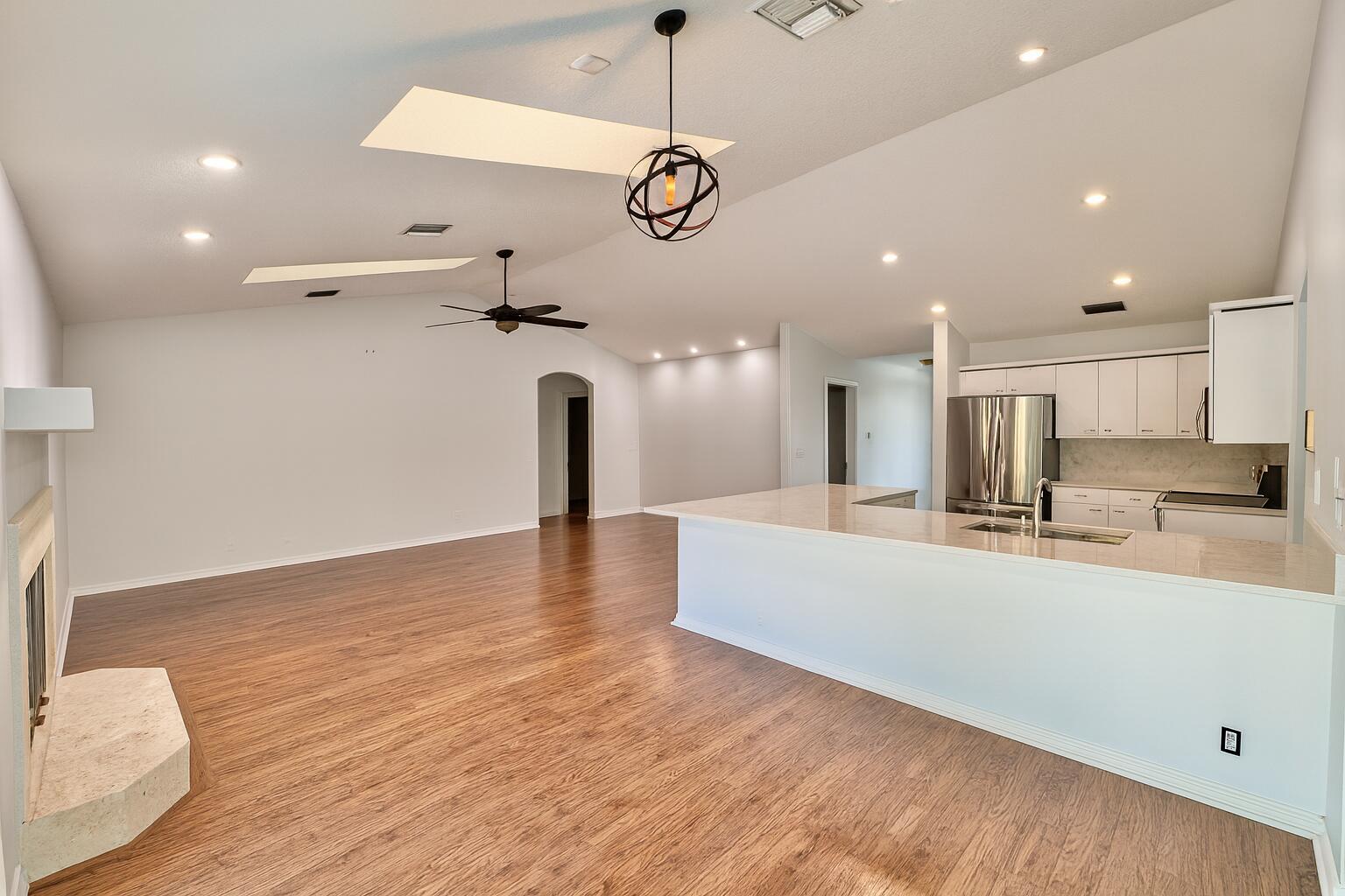 16215 121st Terrace N