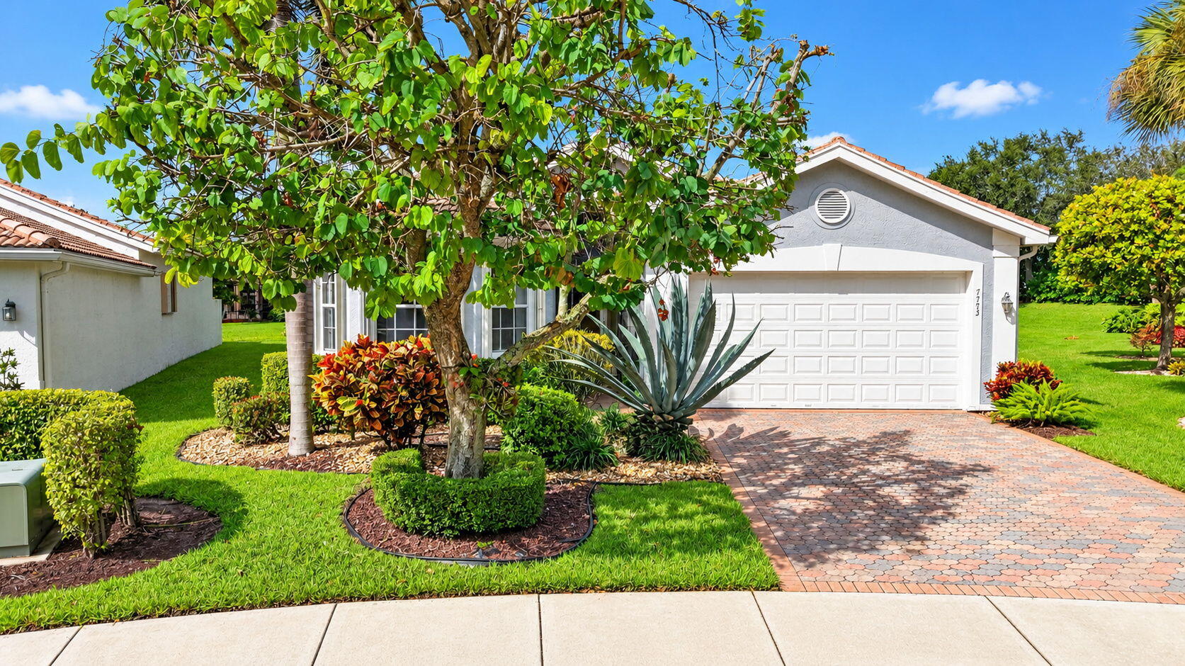Properties 7773 Kingsley Palm Terrace