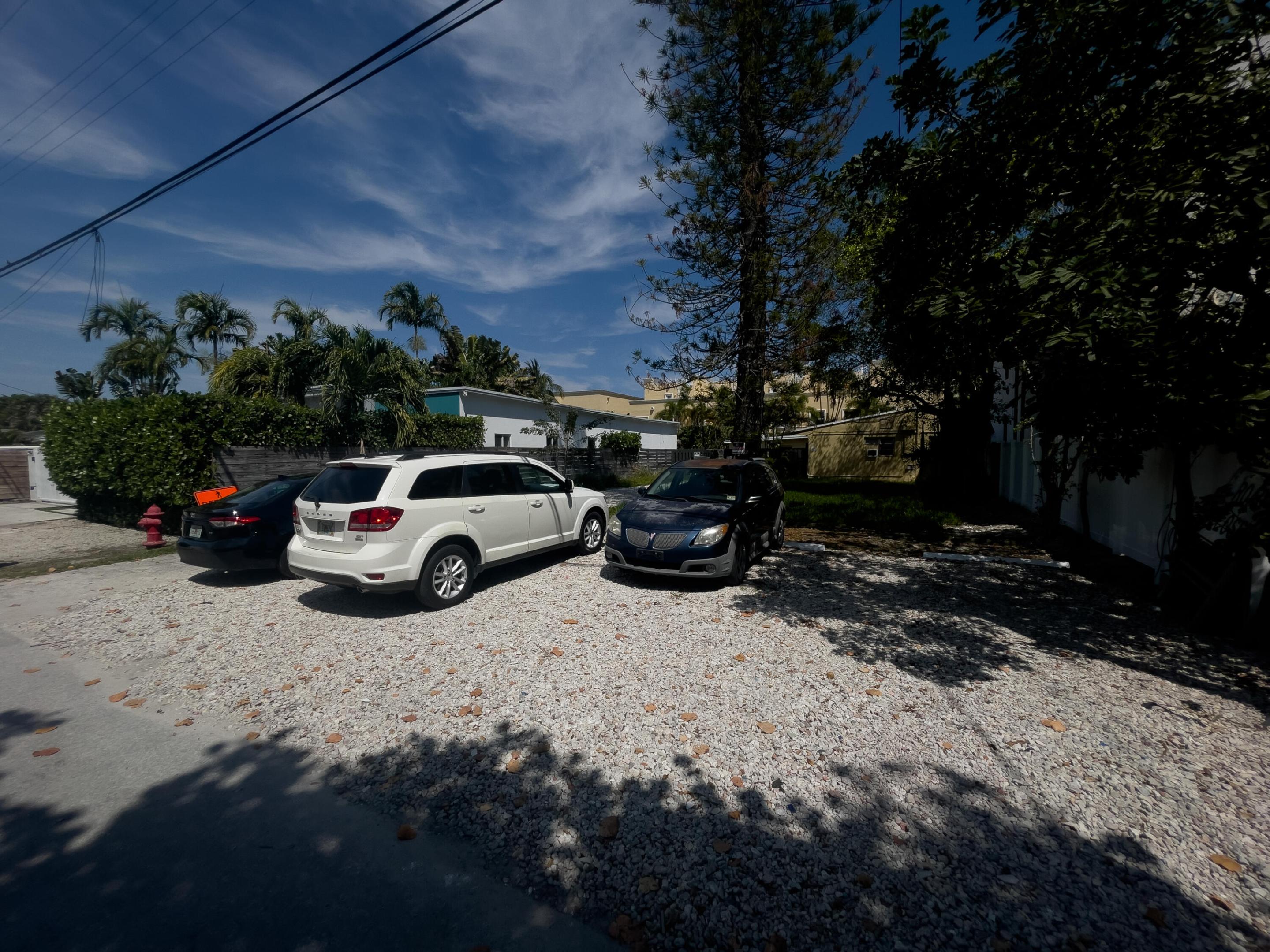 908 NE 17th Terrace 1-6