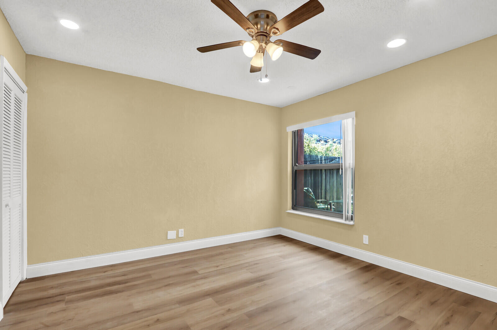 VISTA VERDE SEC 1 - Residential