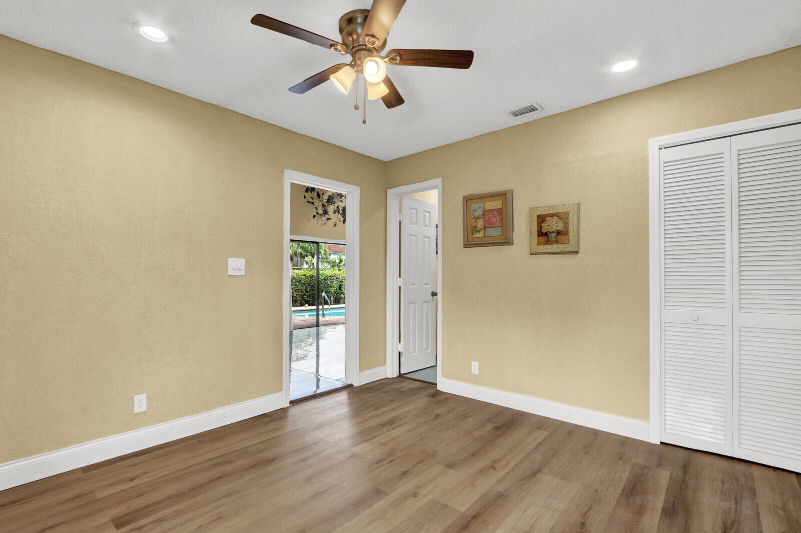 VISTA VERDE SEC 1 - Residential