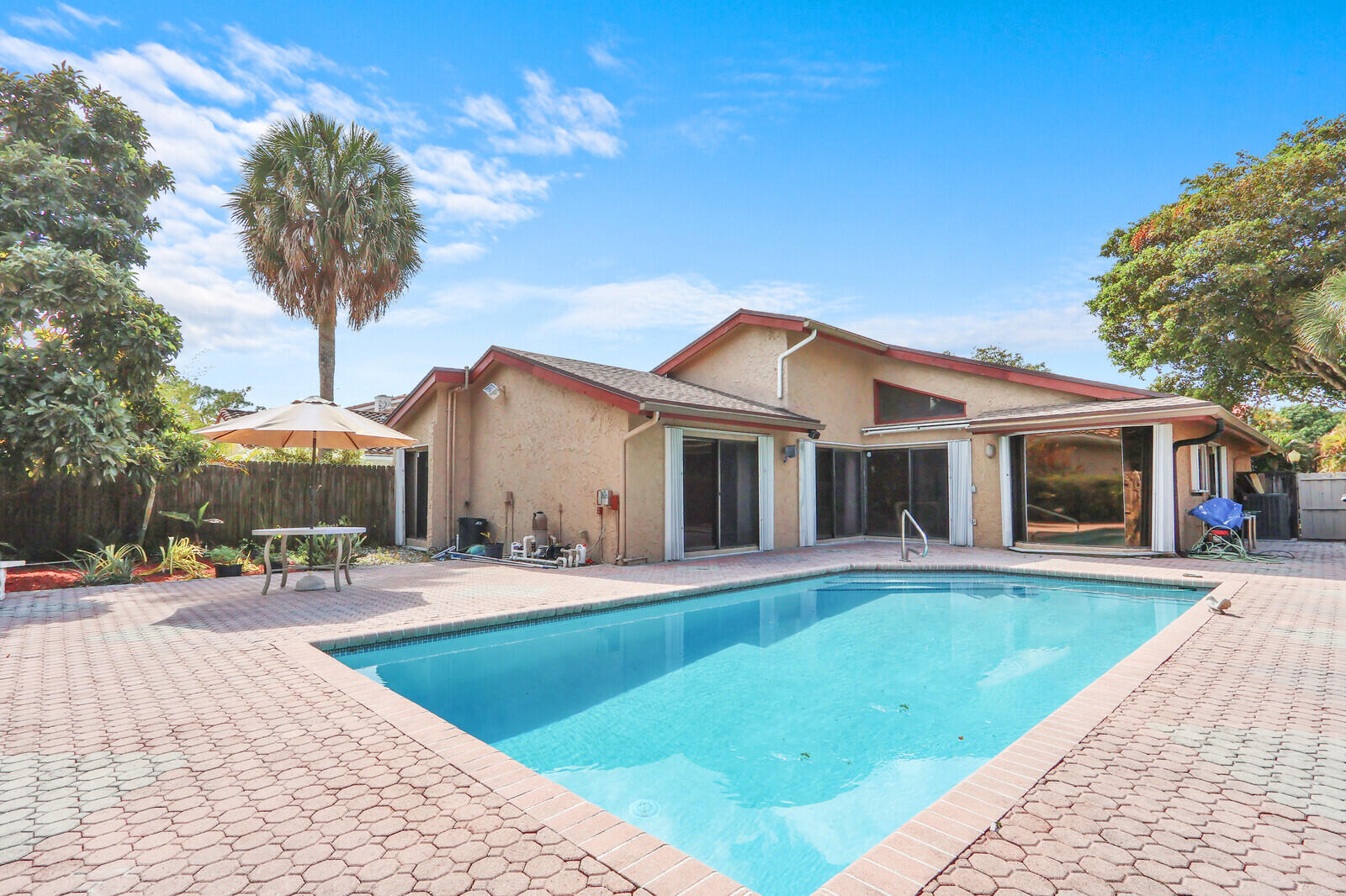 VISTA VERDE SEC 1 - Residential