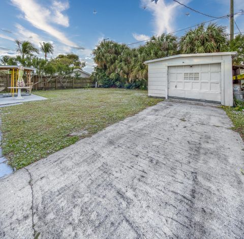 A home in Lake Worth