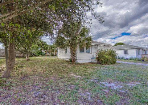 A home in Lake Worth