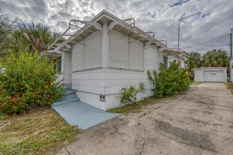 A home in Lake Worth