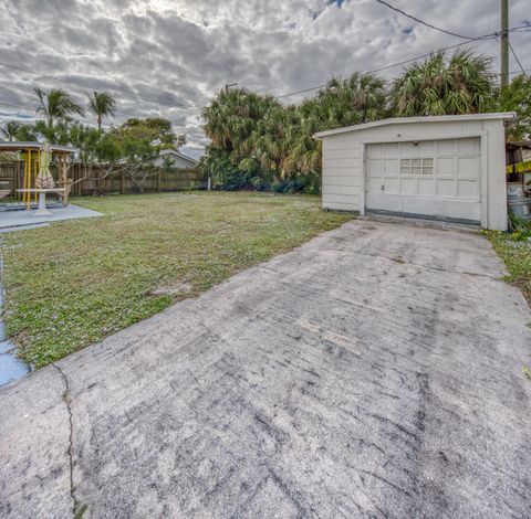 A home in Lake Worth