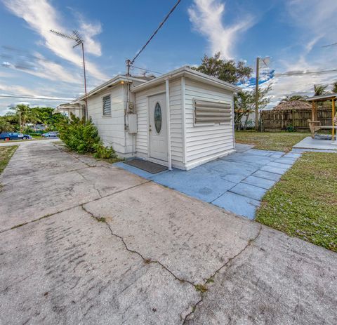 A home in Lake Worth