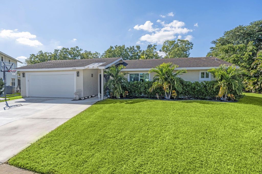 Photo of 1408 Old Cypress Trail, Wellington, FL 33414 (MLS # R11143014)