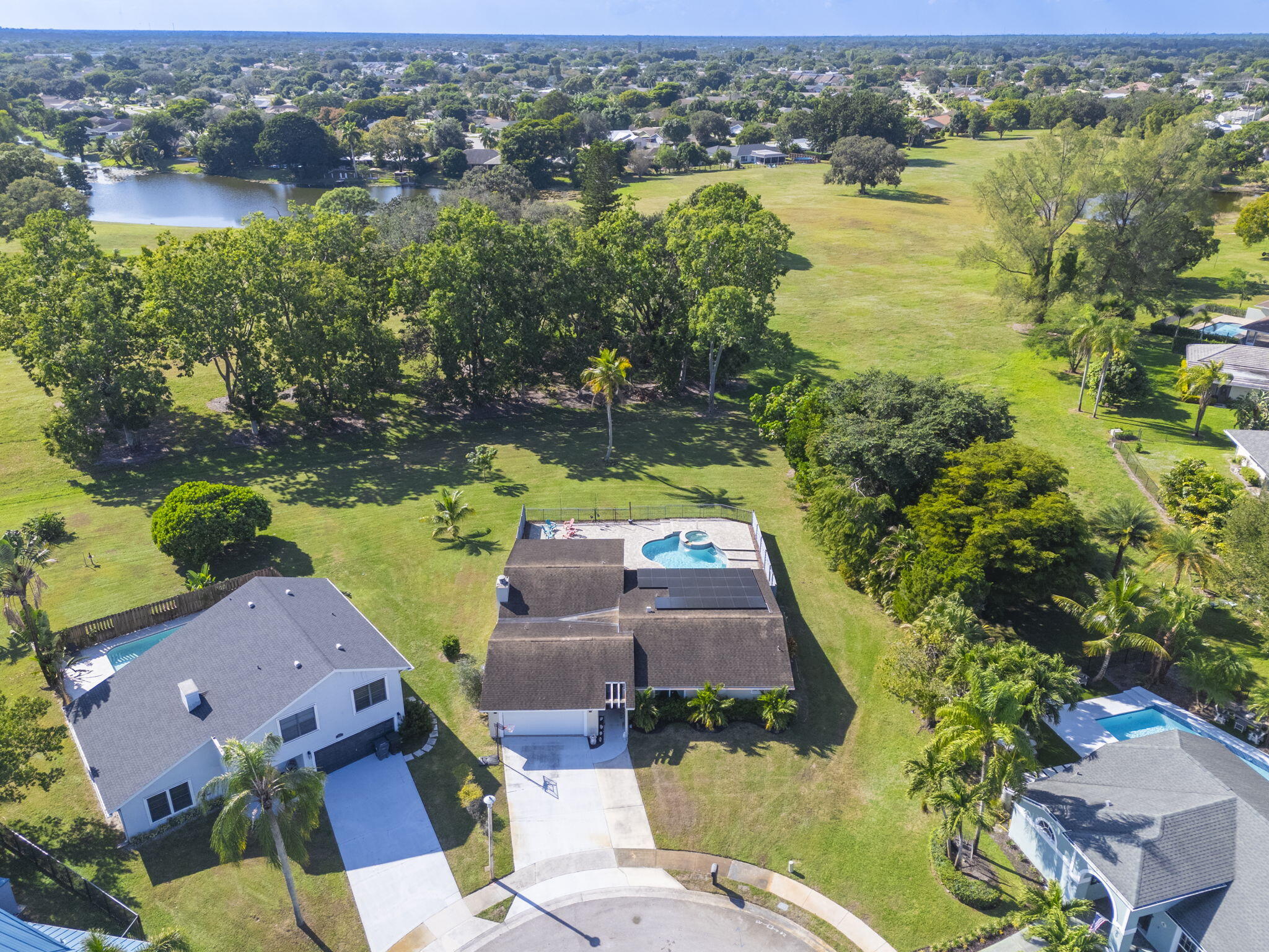 EASTWOOD OF WELLINGTON 3 - Residential