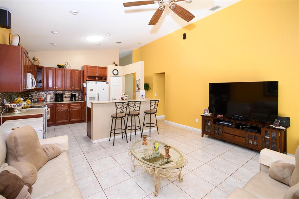 DILLMAN ROAD - Residential