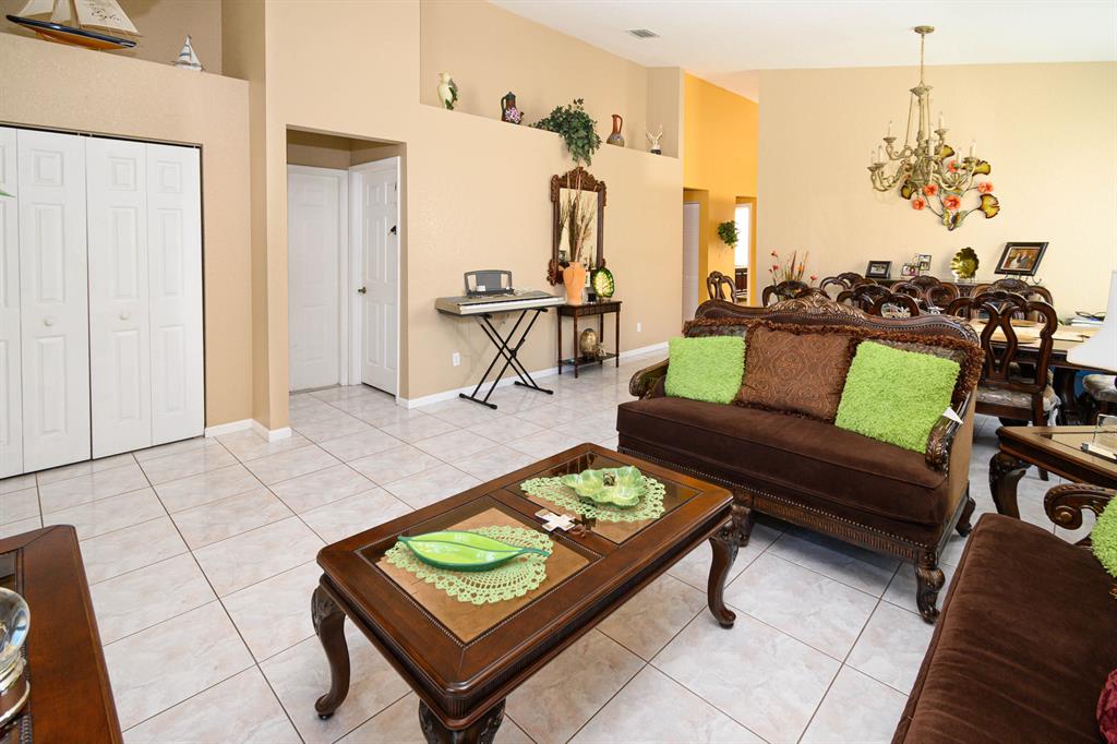 DILLMAN ROAD - Residential