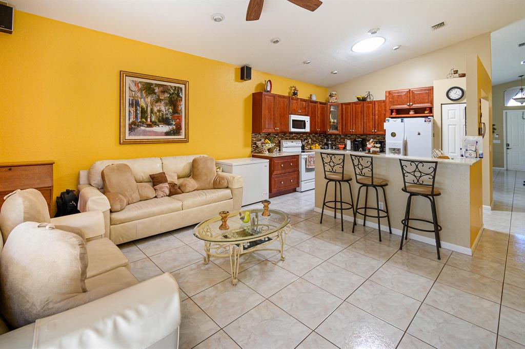 DILLMAN ROAD - Residential