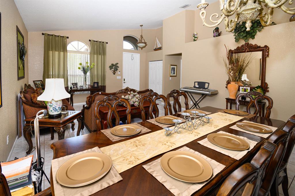 DILLMAN ROAD - Residential