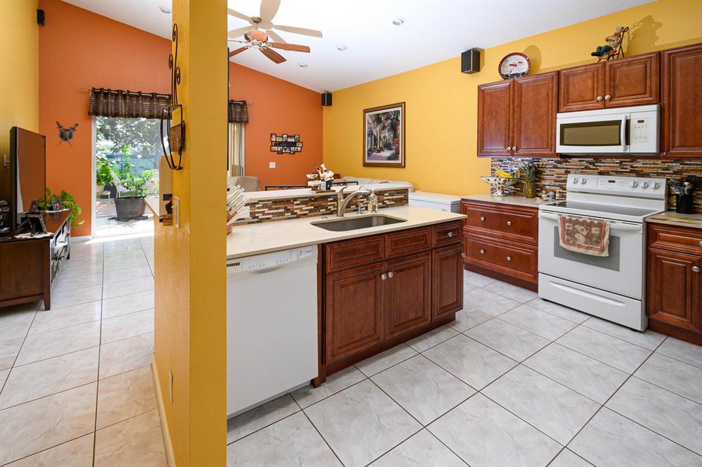 DILLMAN ROAD - Residential