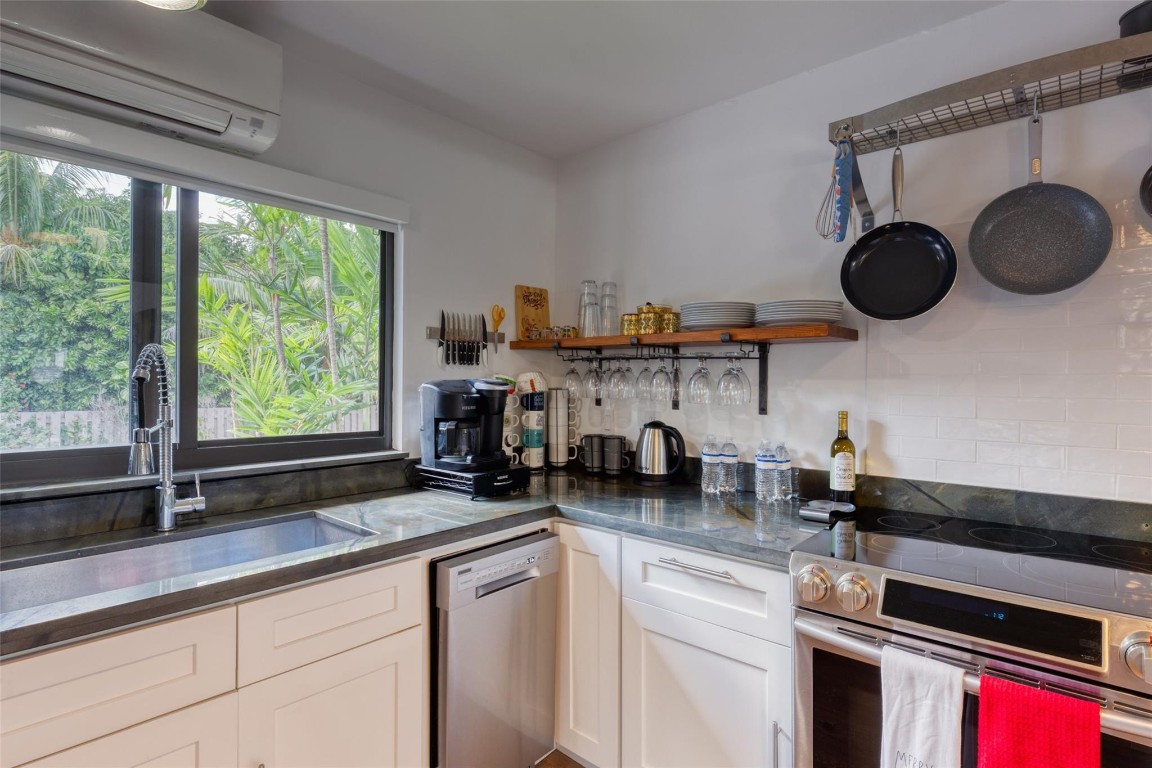 Harbour Heights Add 35-21 - Residential