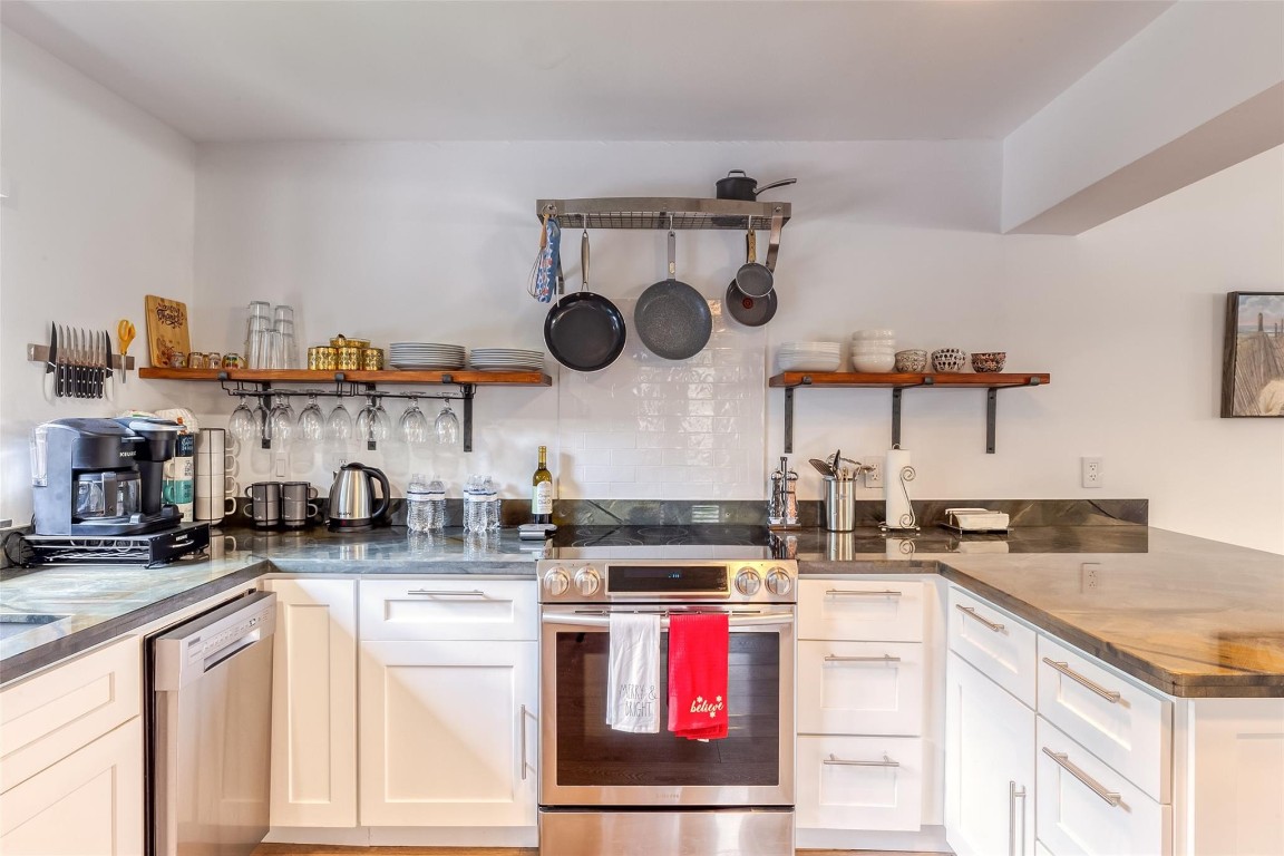 Harbour Heights Add 35-21 - Residential