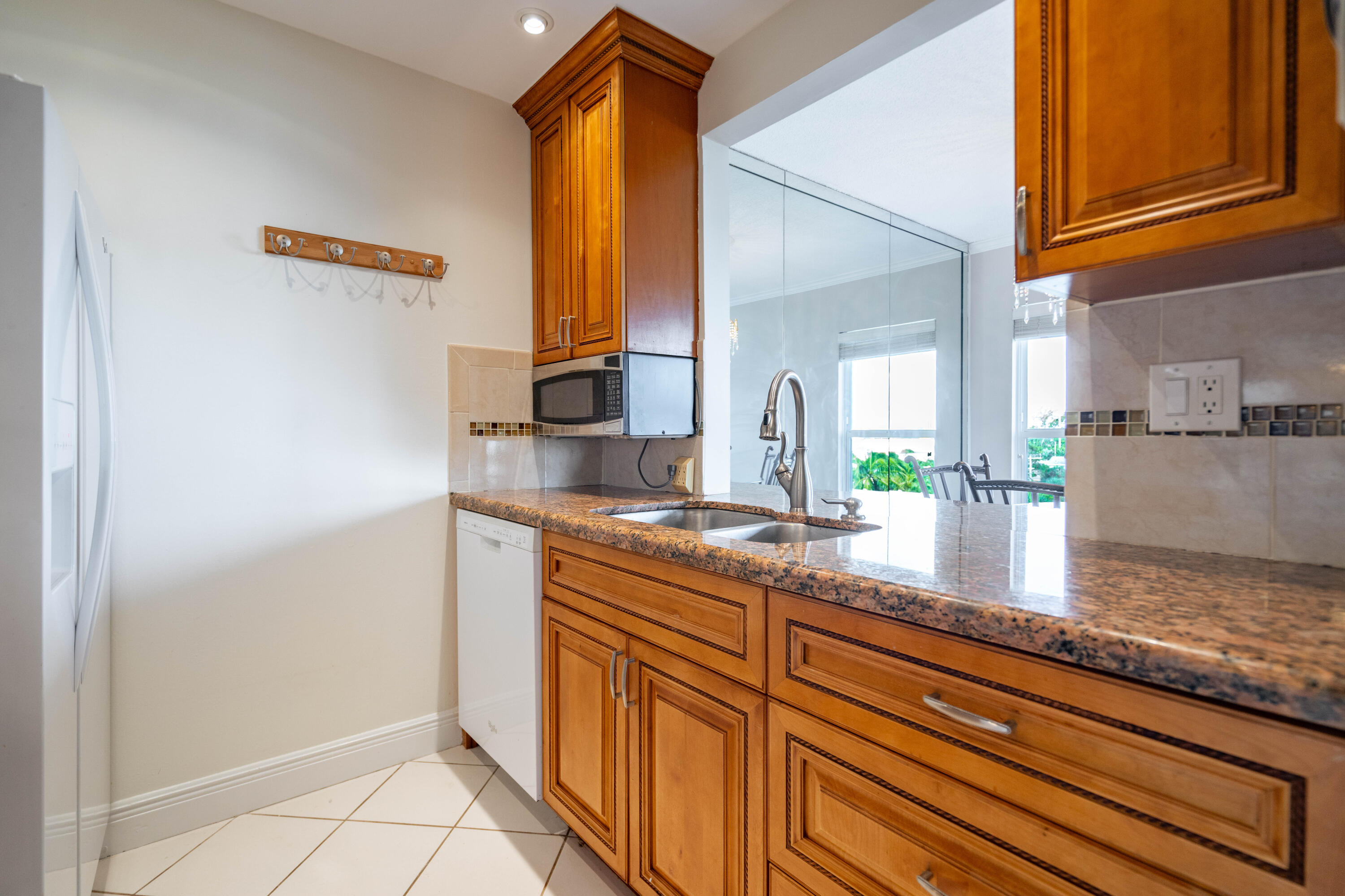 TIERRA DEL SOL CONDO - Residential