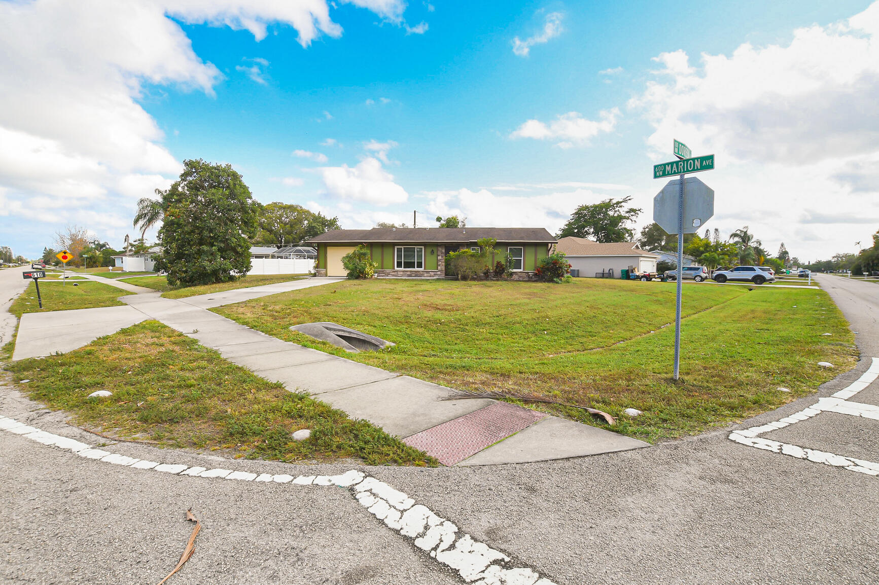 PORT ST LUCIE SECTION 27 - Residential