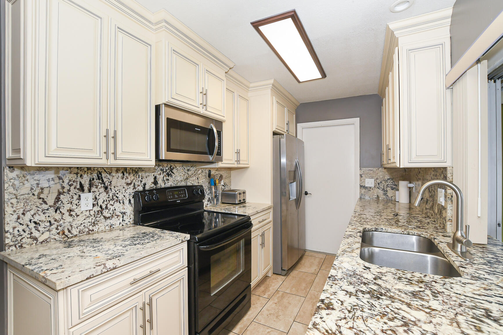 PORT ST LUCIE SECTION 27 - Residential