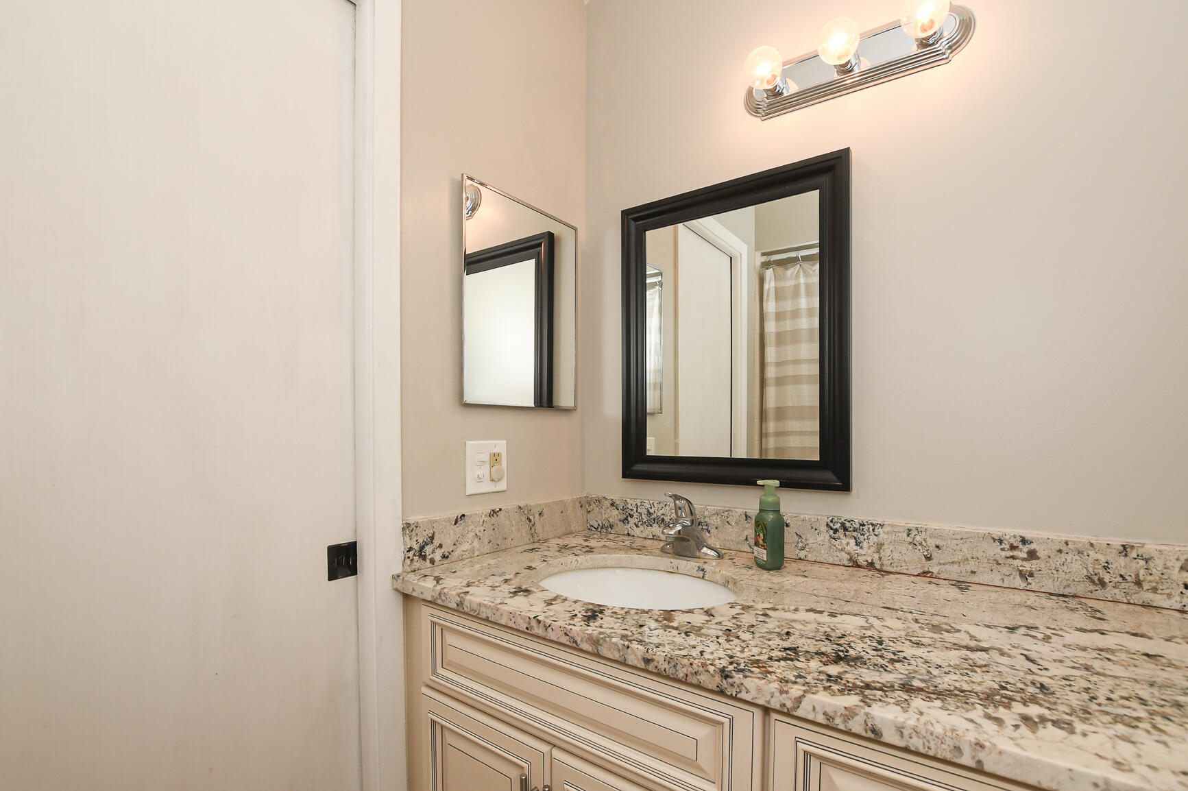 PORT ST LUCIE SECTION 27 - Residential