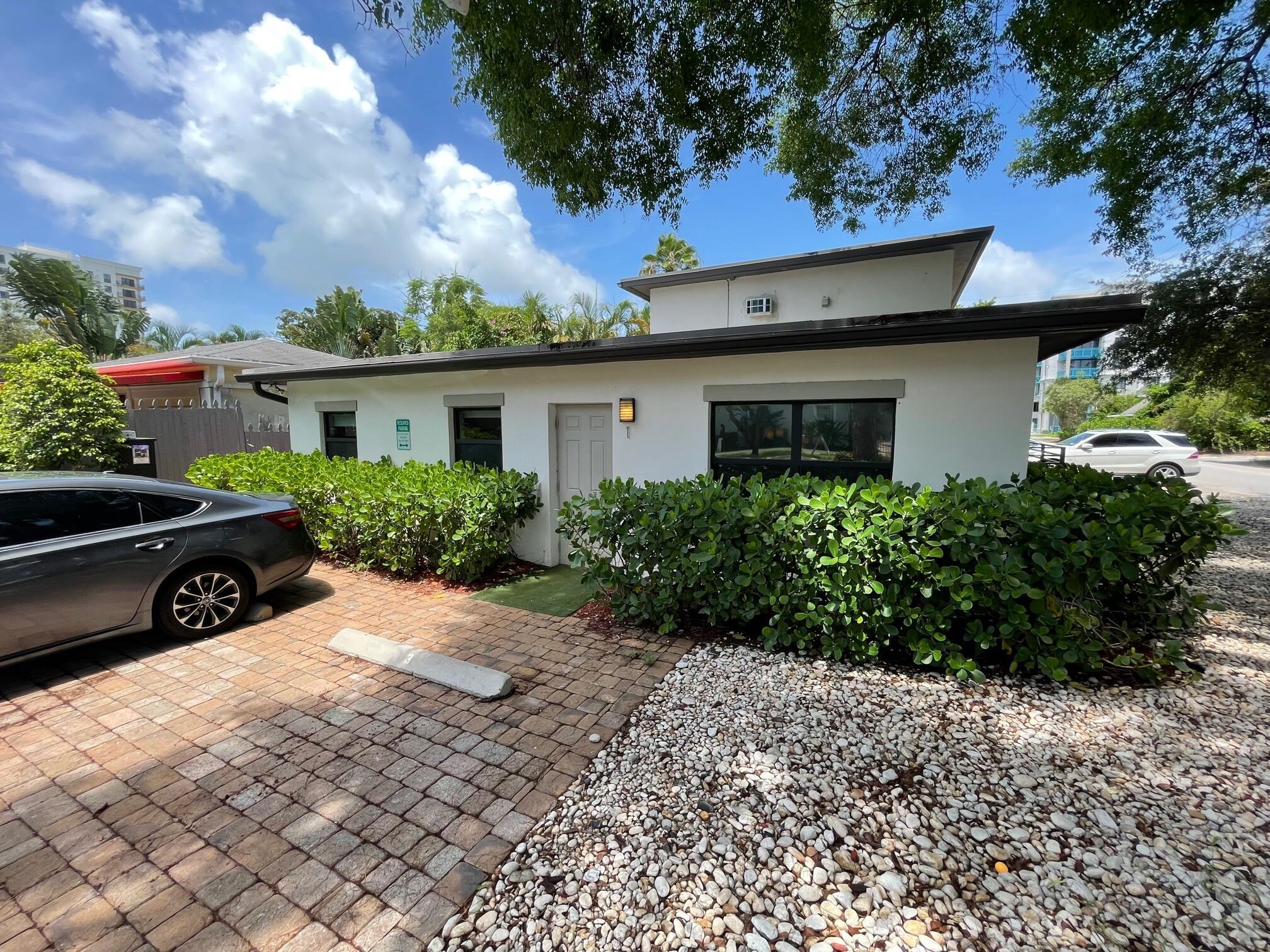 VILLA NOVA CONDO - Residential Lease