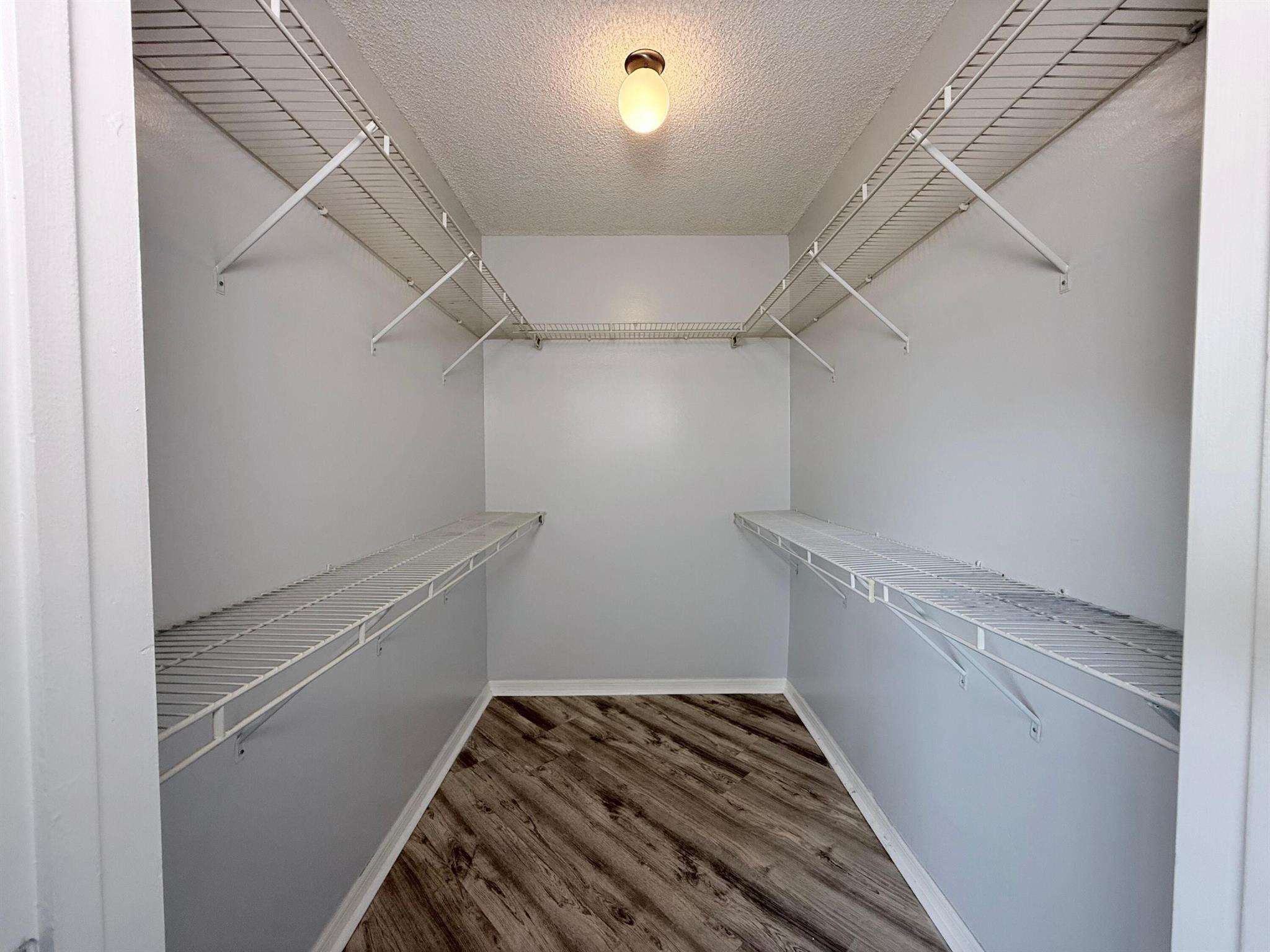 Presidential Golfview Con - Residential Lease